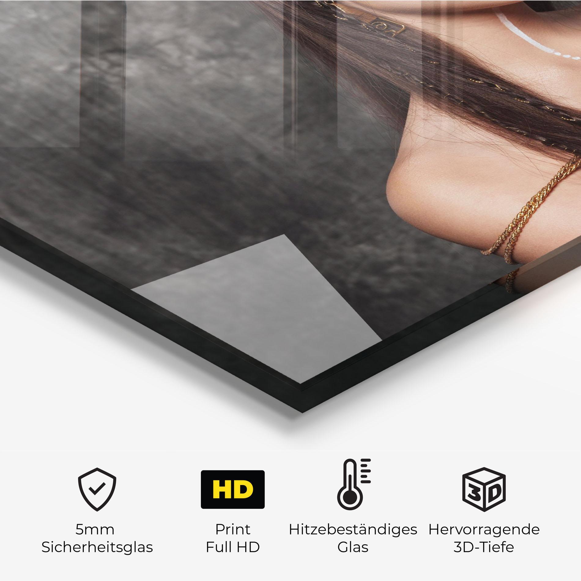 Küchenrückwand Glas Gold Hair Accessory mockup 2