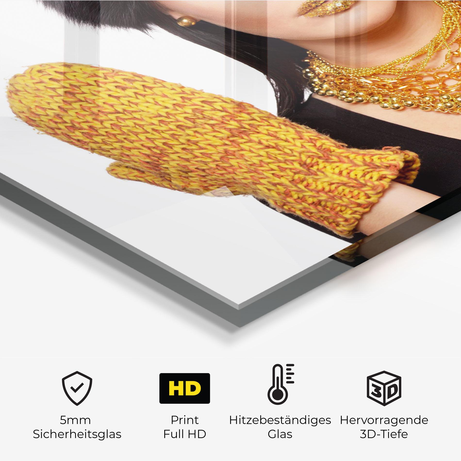 Küchenrückwand Glas Iteresting Gold Accessories mockup 2