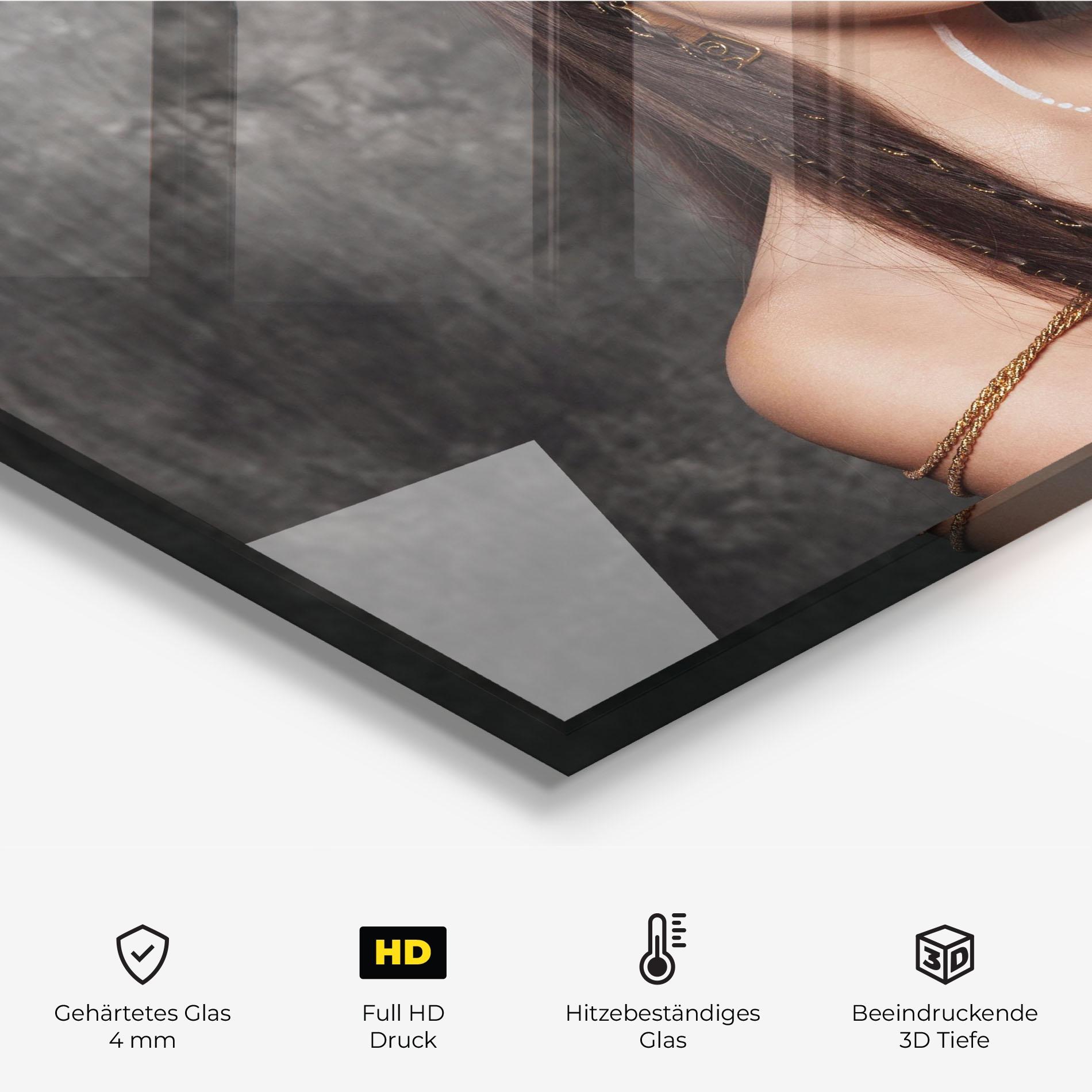 Küchenrückwand Glas Gold Hair Accessory mockup 2