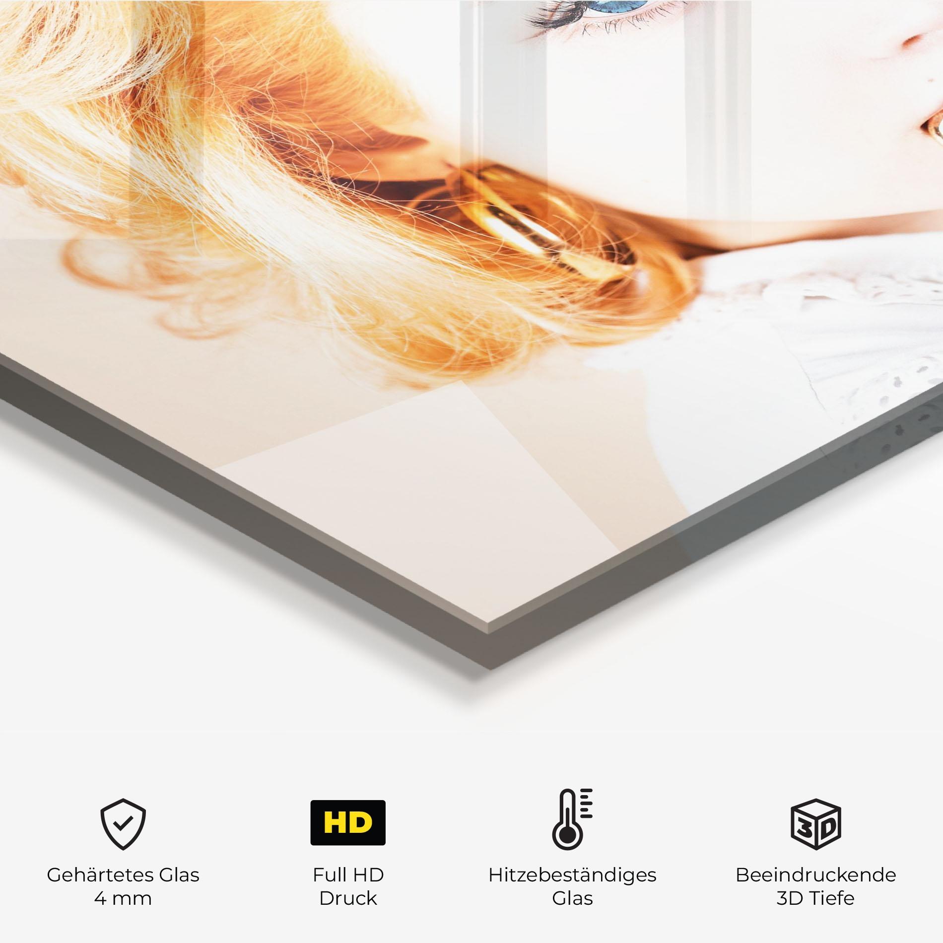 Küchenrückwand Glas Lips Gold Chain mockup 2