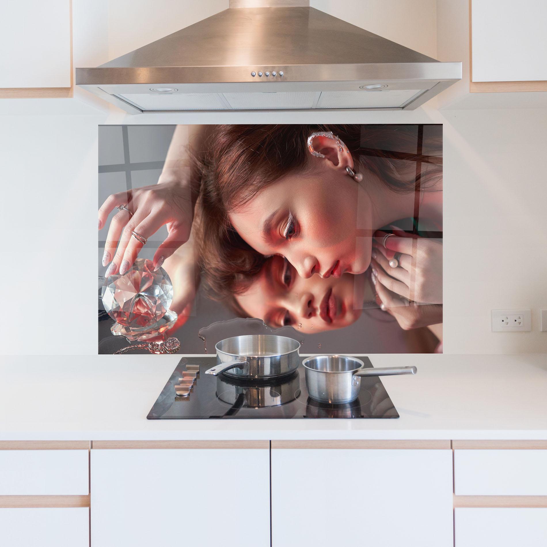 Küchenrückwand Glas Big Diamond Hand mockup 5