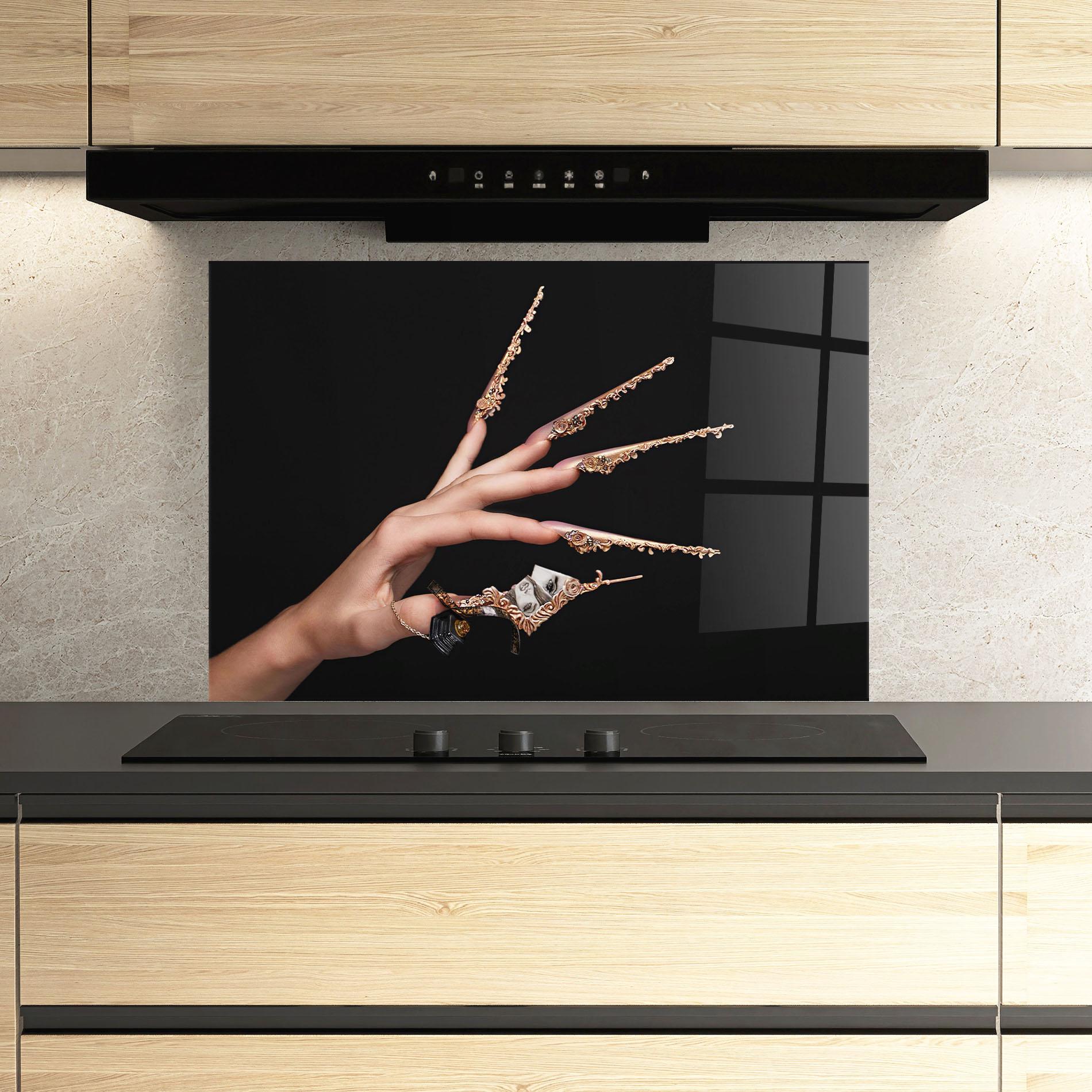Küchenrückwand Glas Creative Manicure mockup 3