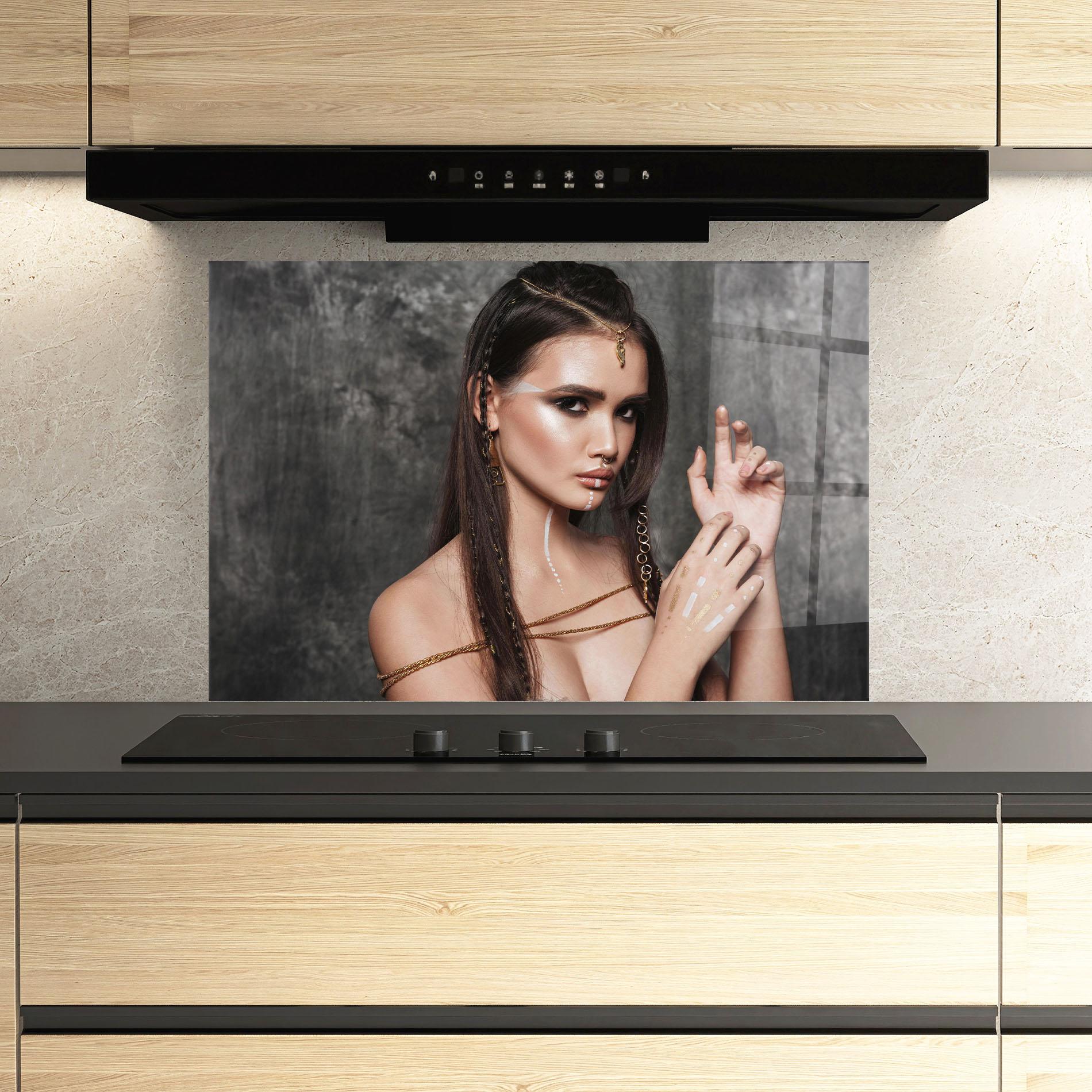 Küchenrückwand Glas Gold Hair Accessory mockup 3