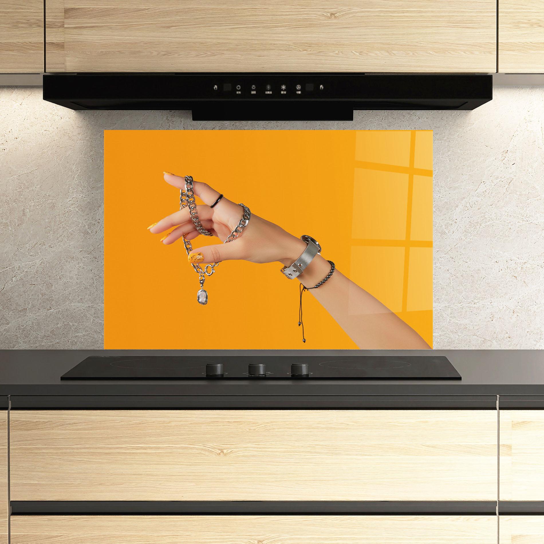 Küchenrückwand Glas Silver Accessory mockup 3