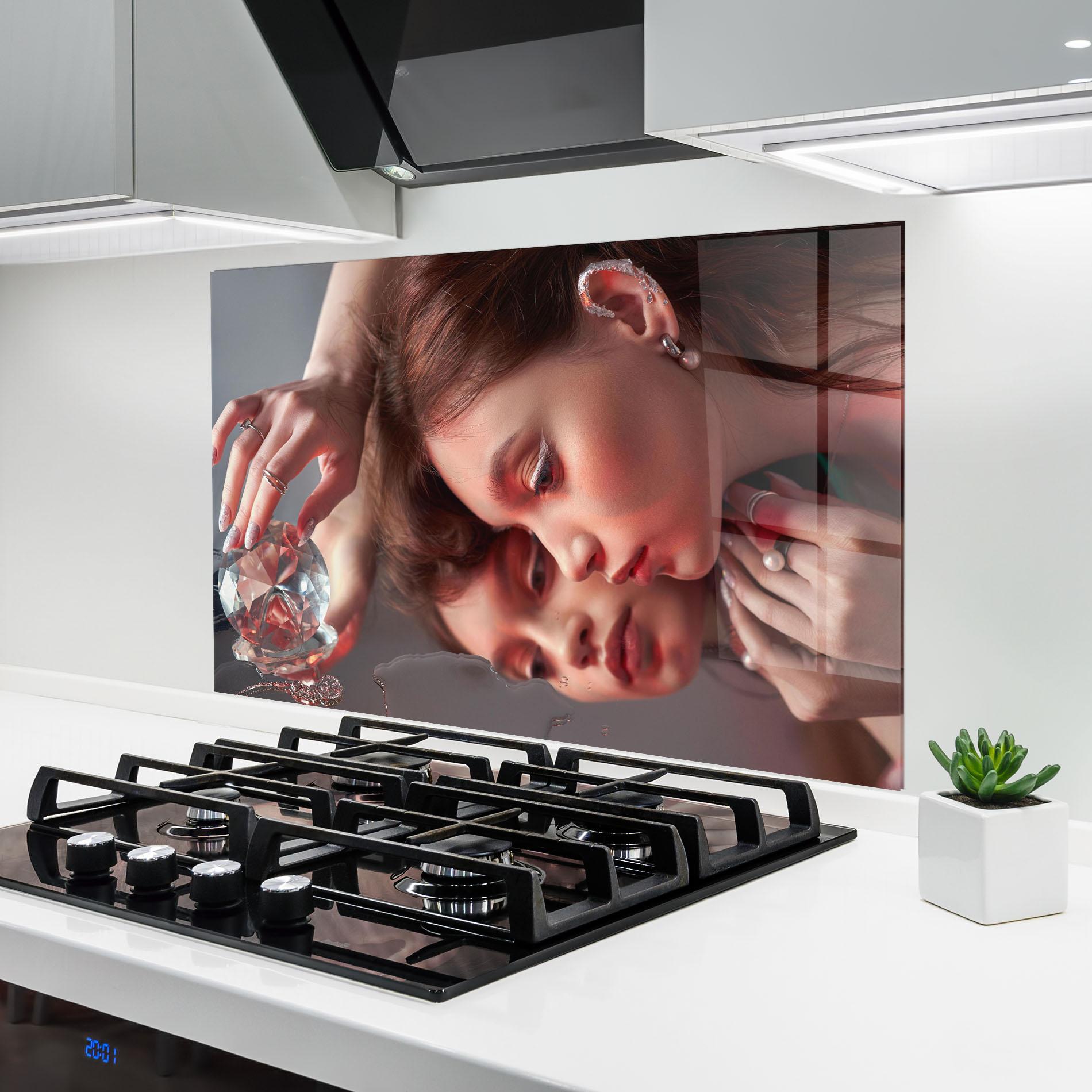 Küchenrückwand Glas Big Diamond Hand mockup 6