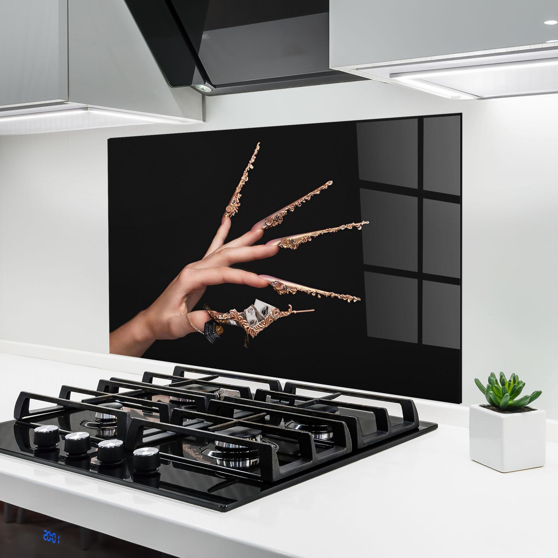 Küchenrückwand Glas Creative Manicure mockup 6