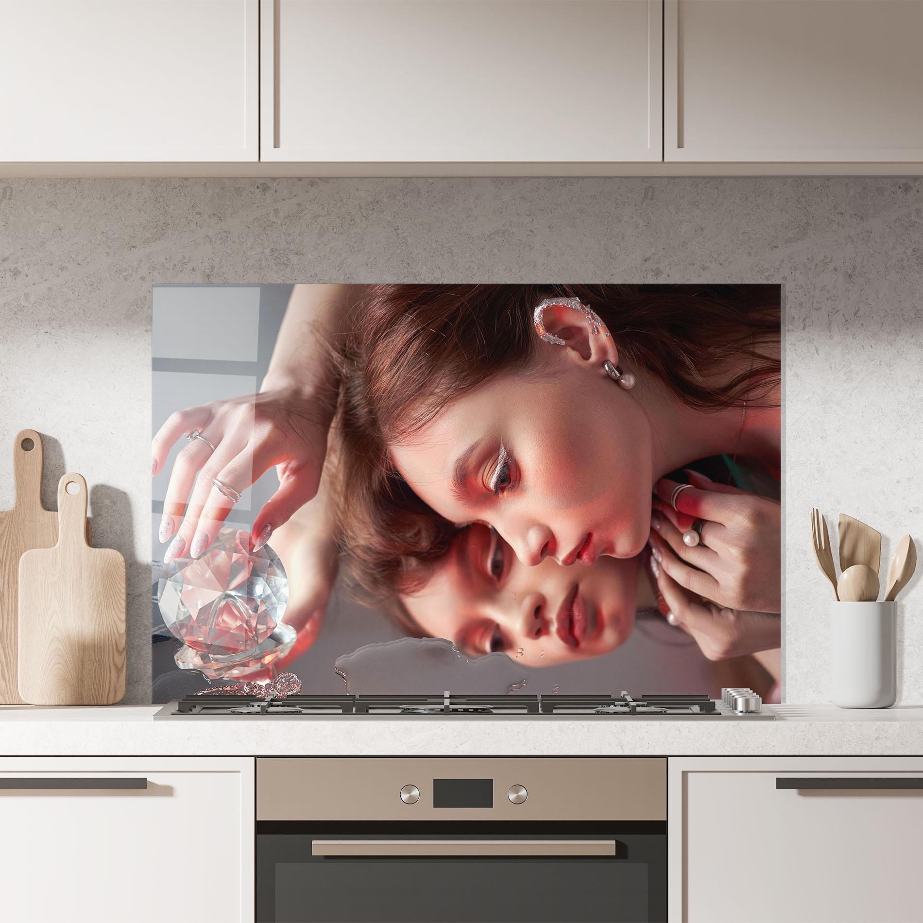 Küchenrückwand Glas Big Diamond Hand mockup 7
