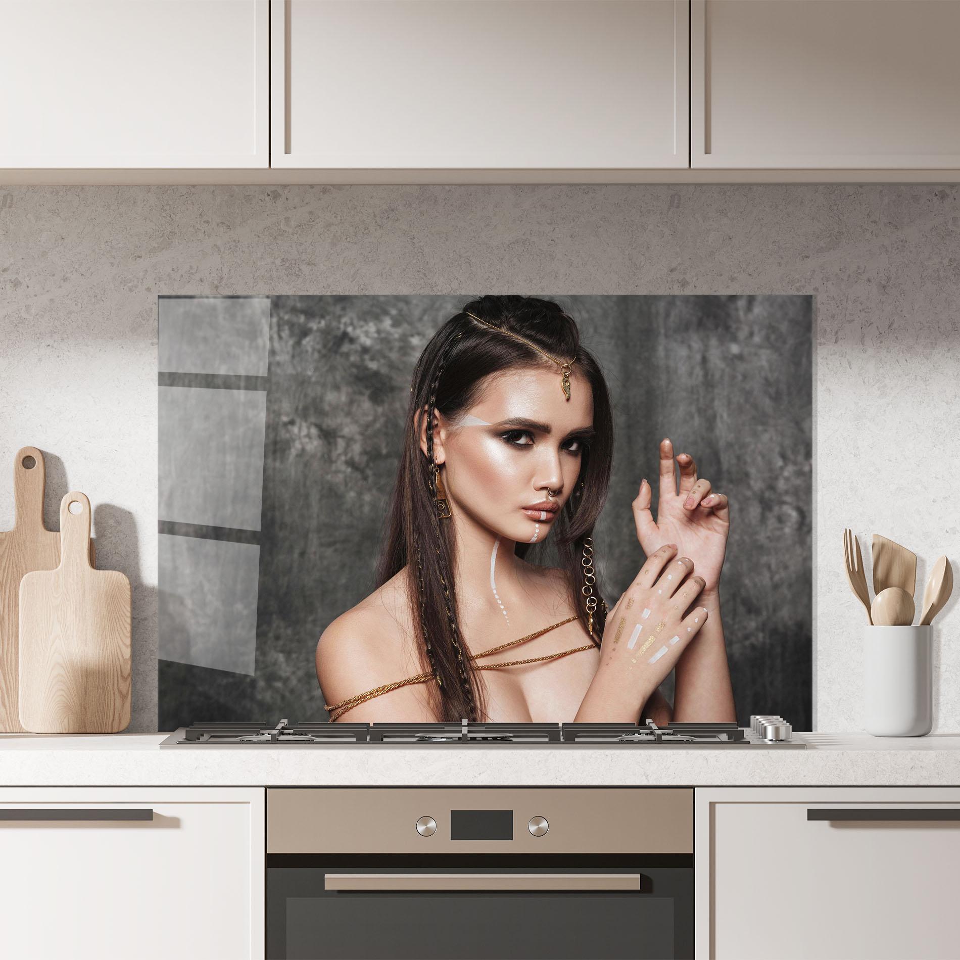 Küchenrückwand Glas Gold Hair Accessory mockup 7