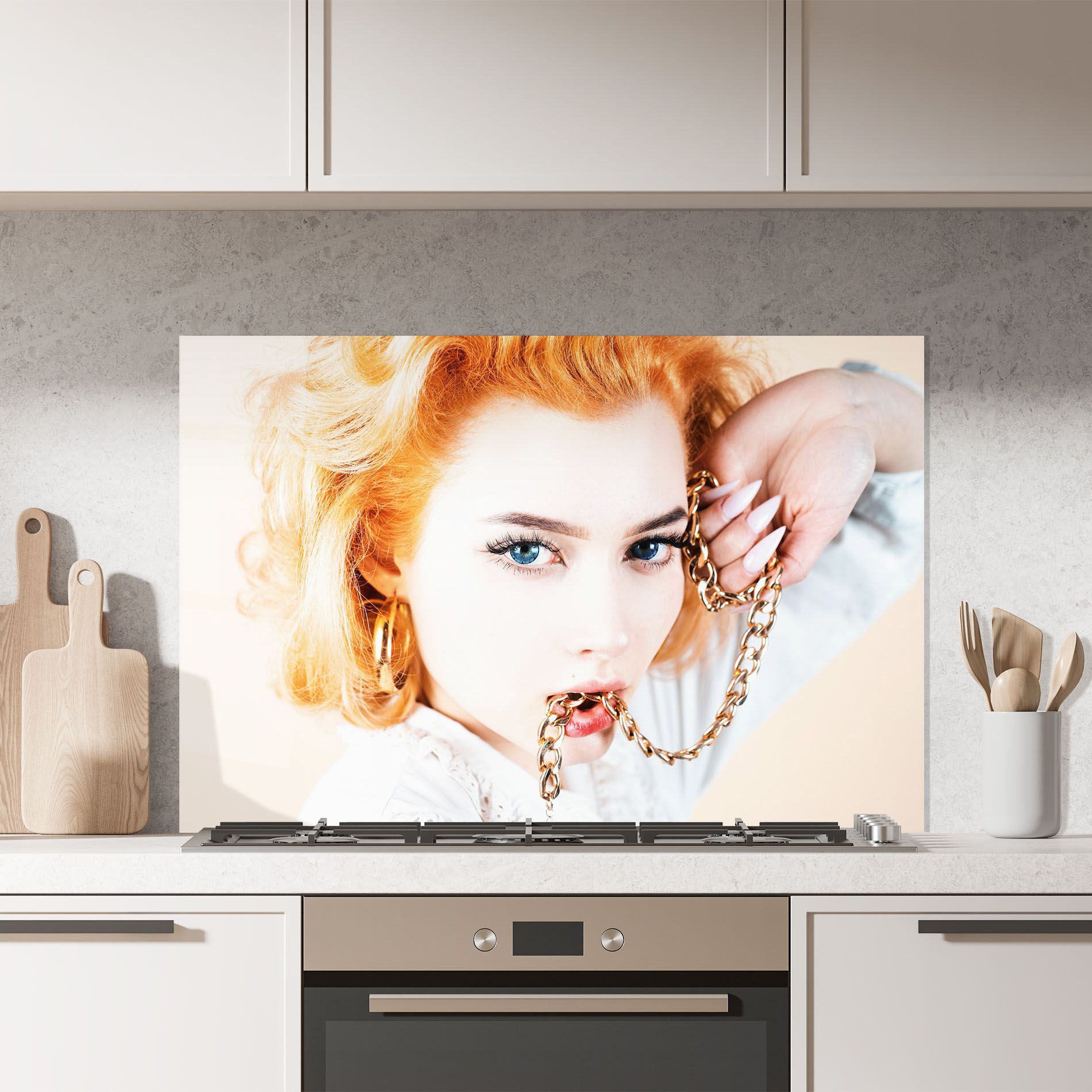 Lips Gold Chain mockup 7