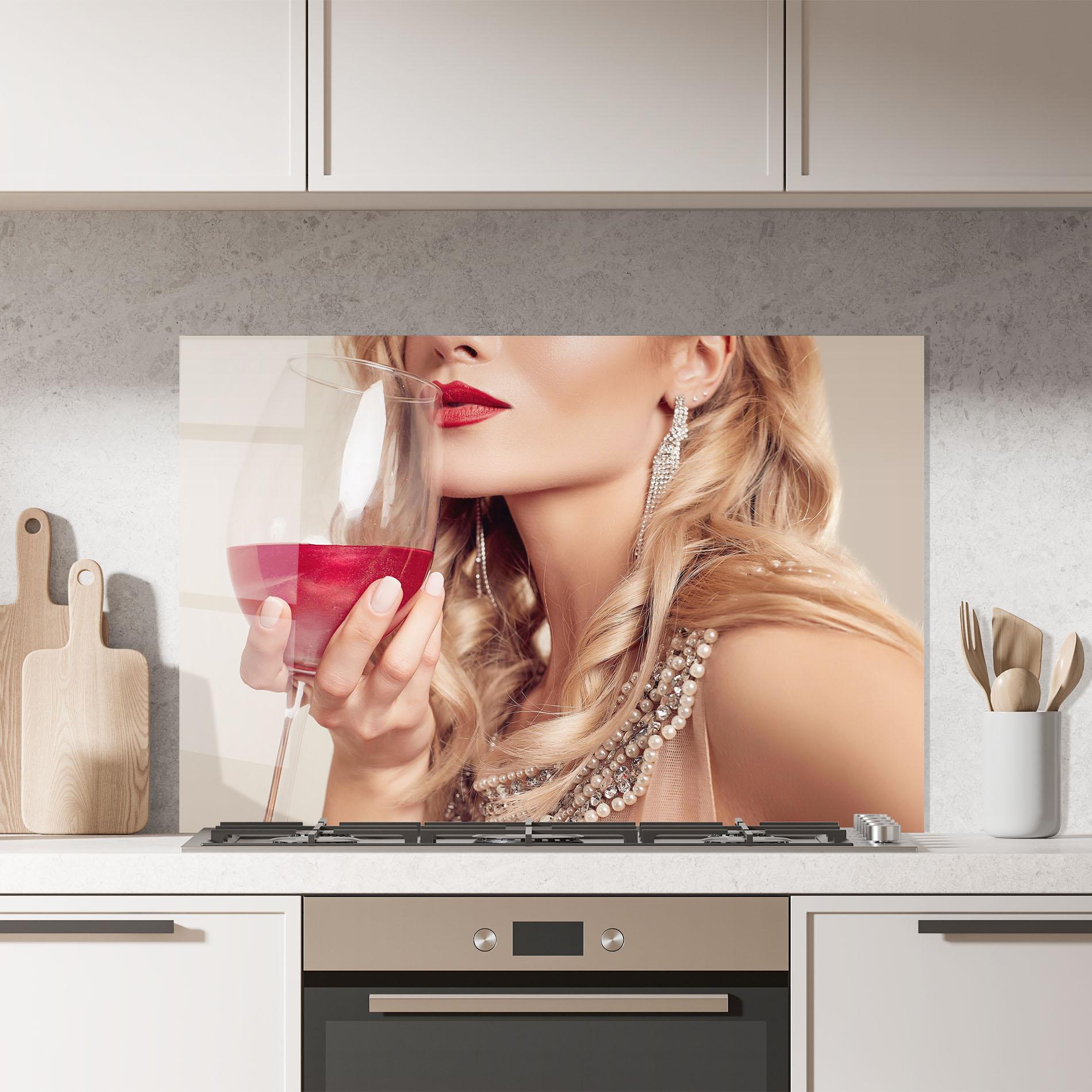Küchenrückwand Glas Pretty Accessory And Wine mockup 7