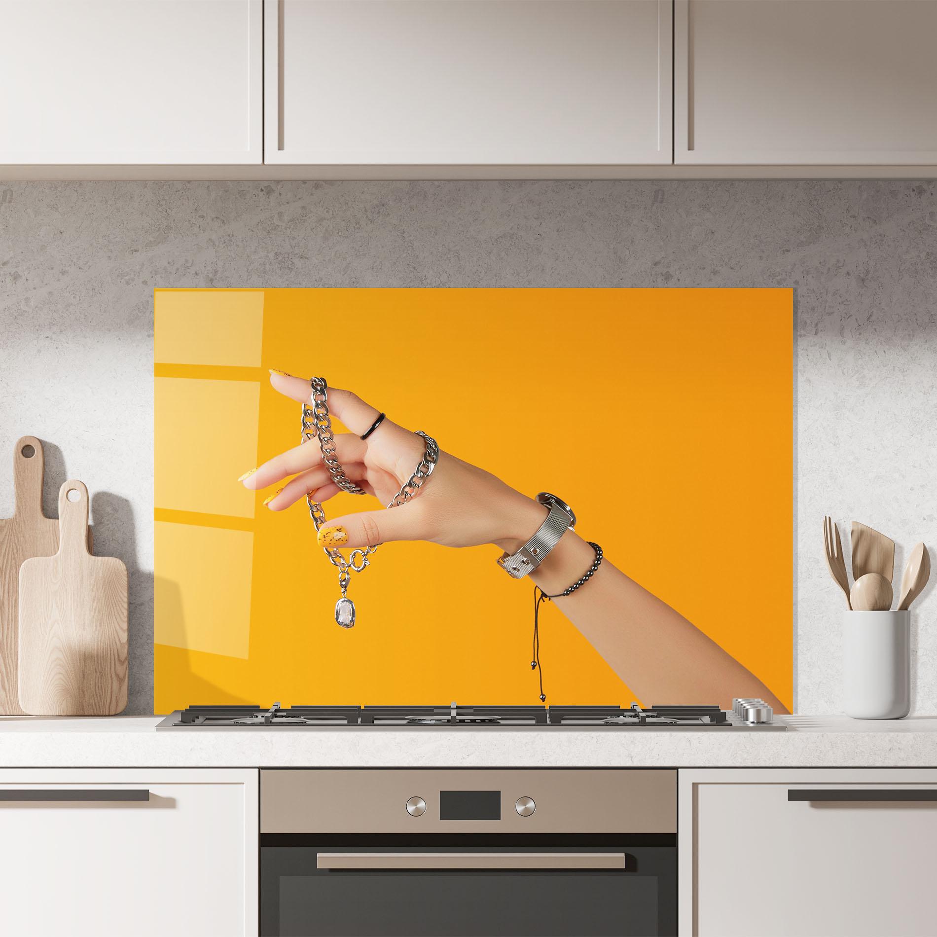 Küchenrückwand Glas Silver Accessory mockup 7