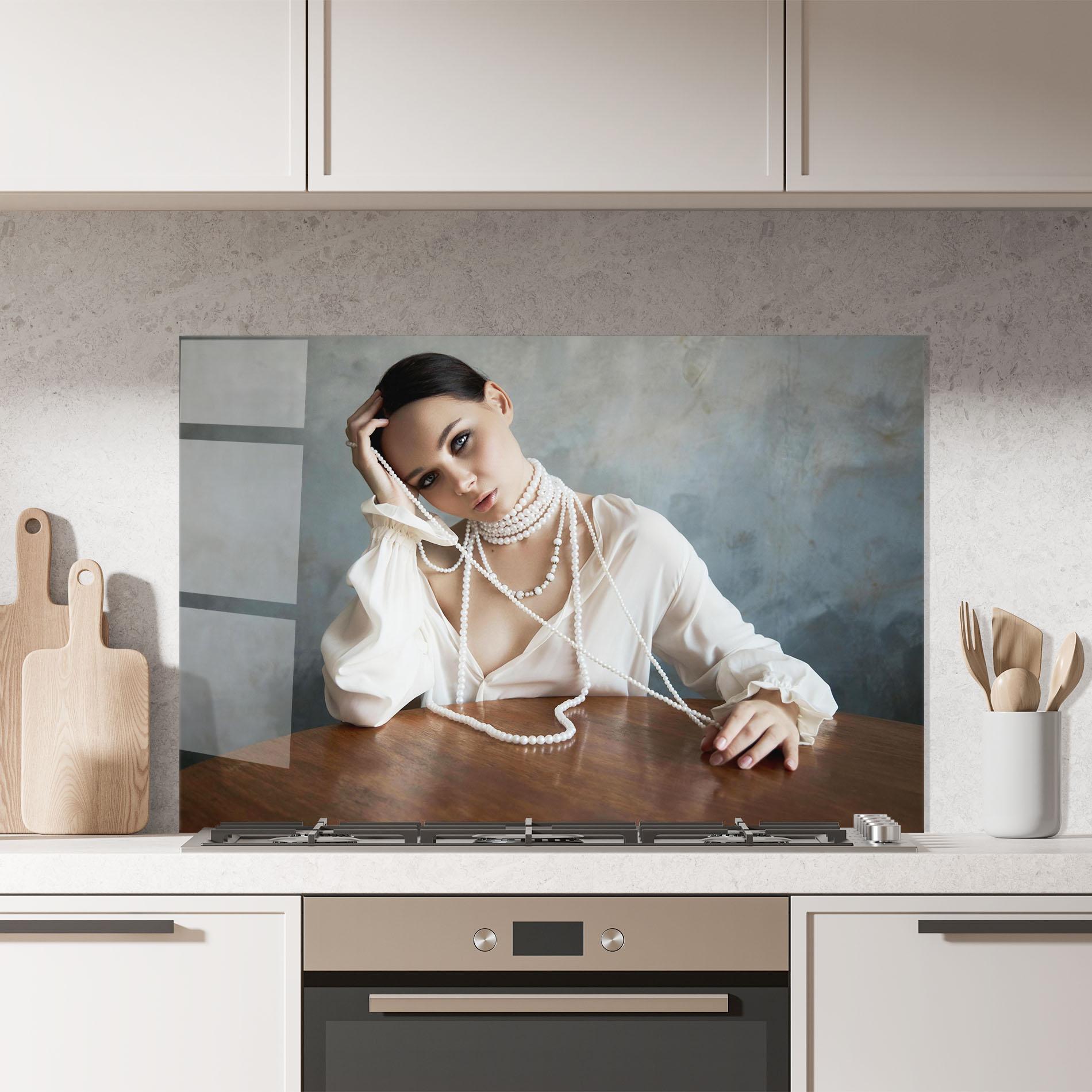 Küchenrückwand Glas White Pearl Beads mockup 7