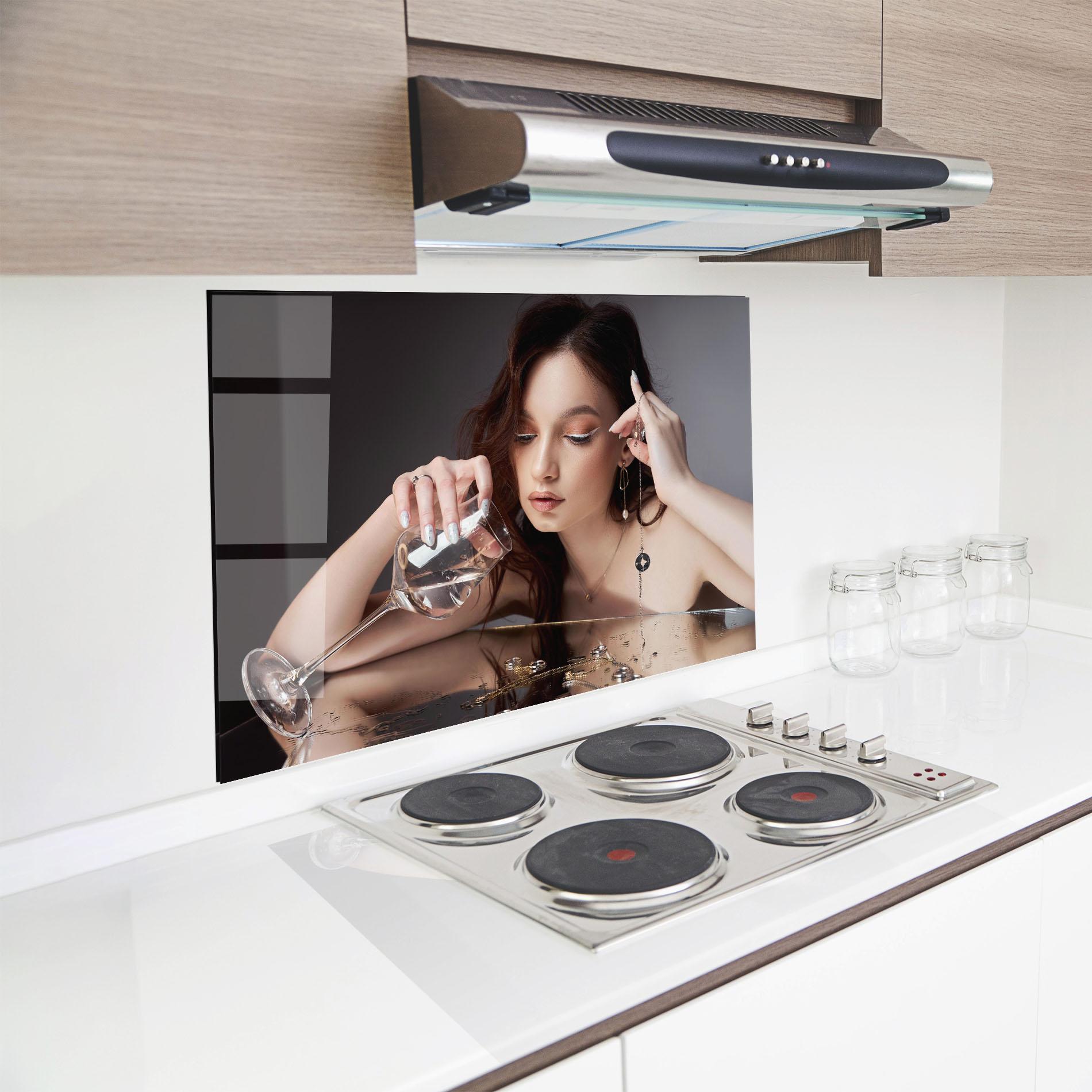 Küchenrückwand Glas Wet Rings mockup 8