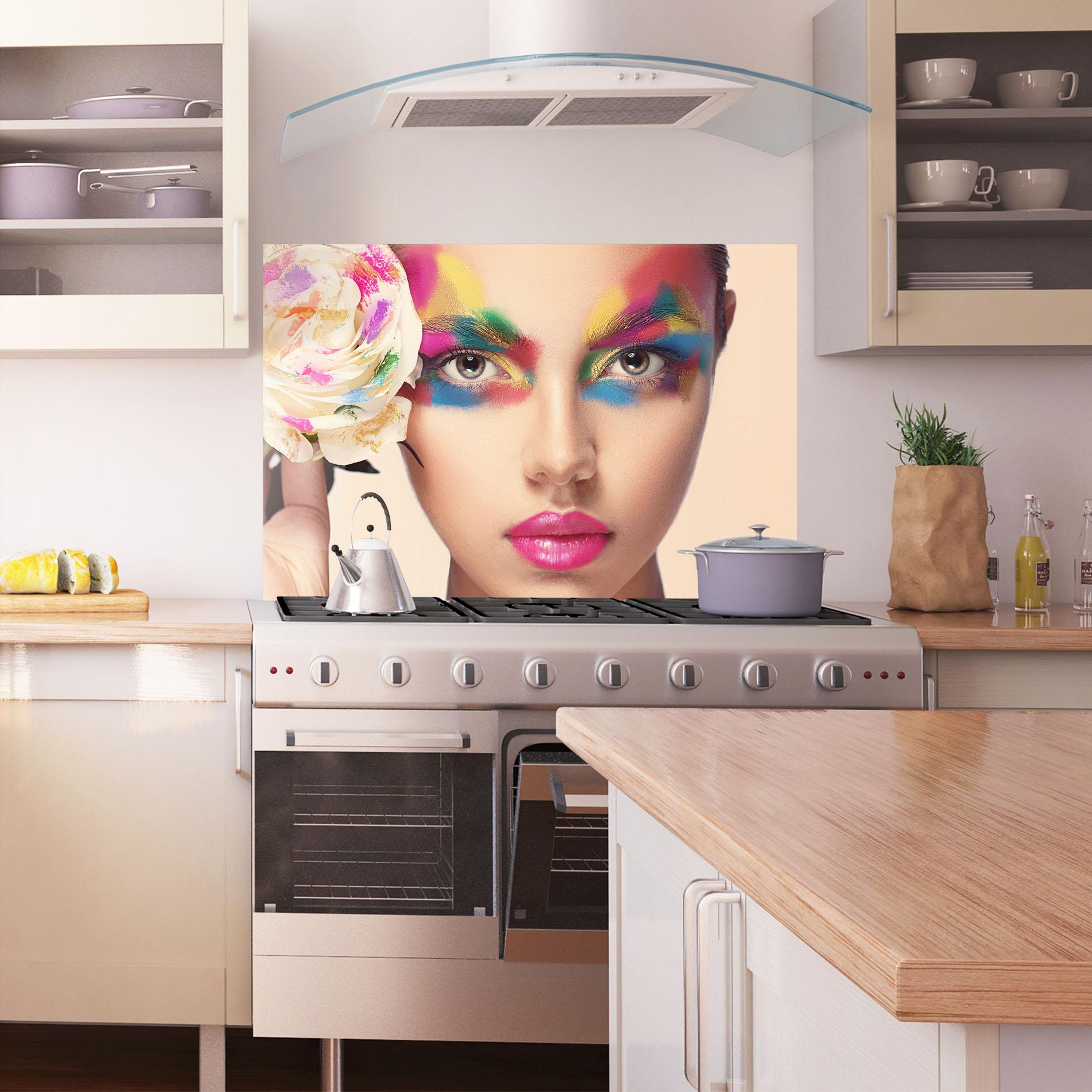 Küchenrückwand Glas Colorful Makeup Girl mockup 1