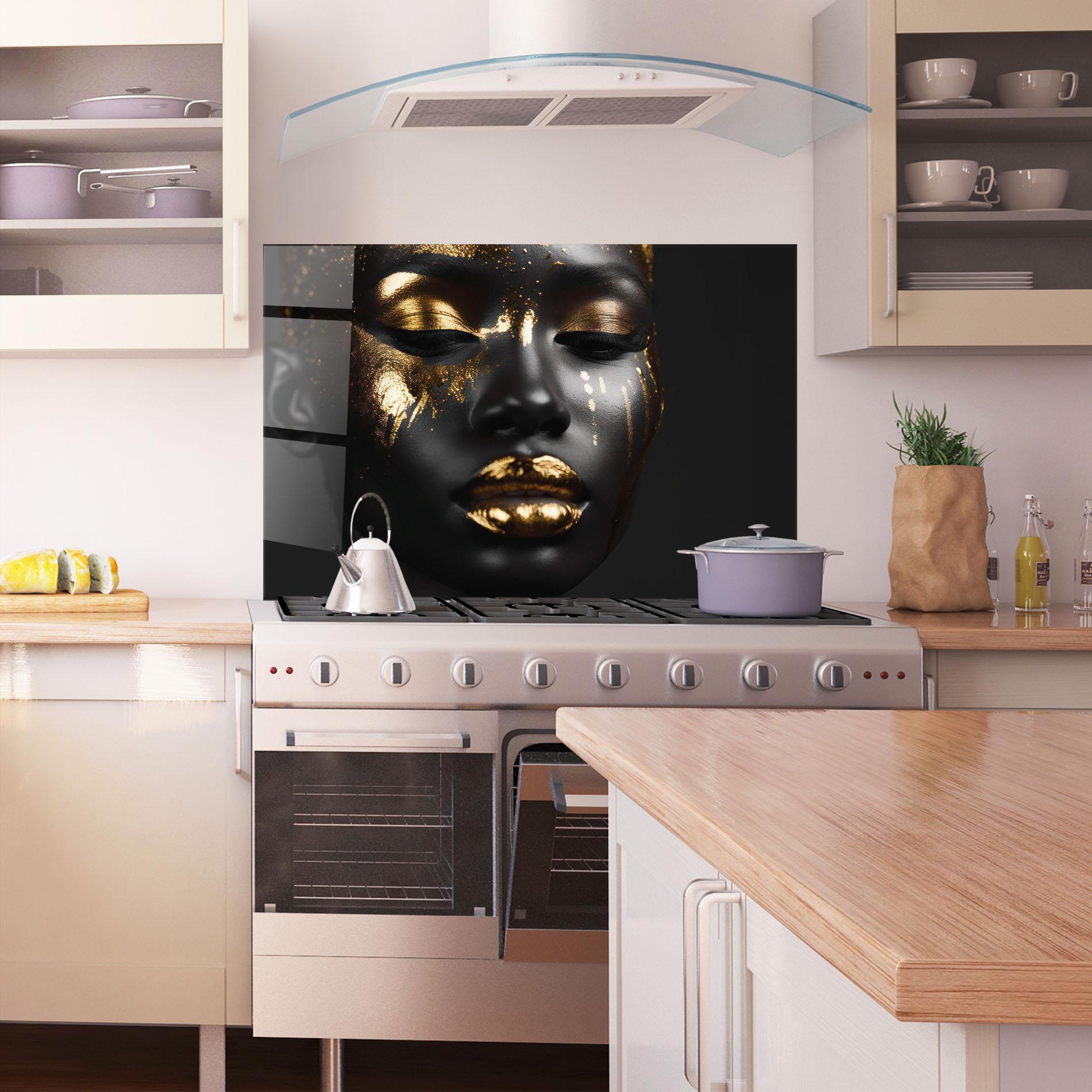 Küchenrückwand Glas Gold Eyes Makeup mockup 1