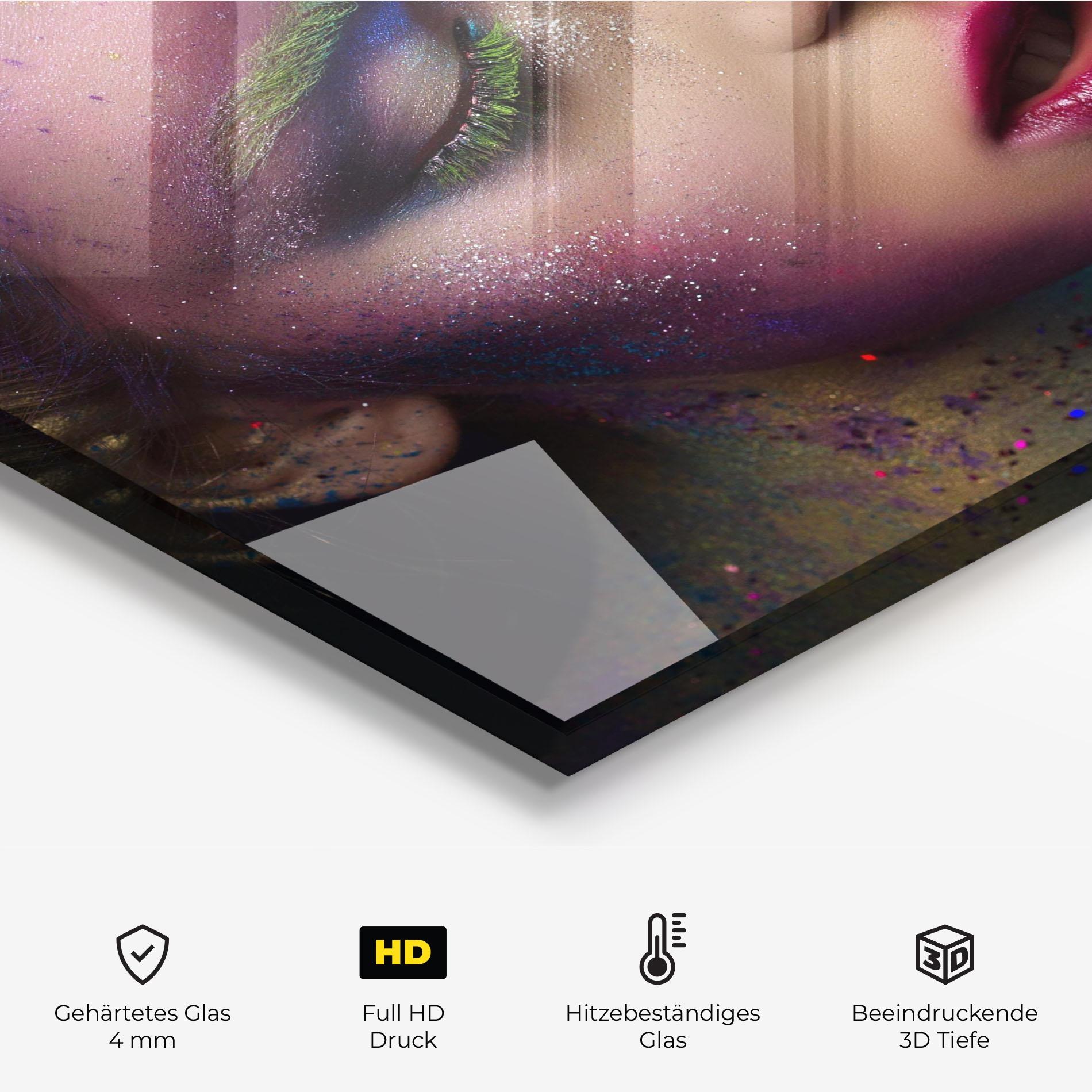 Küchenrückwand Glas Green Eyelashes mockup 2