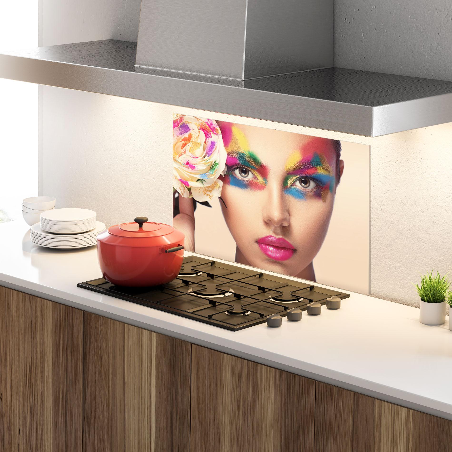 Küchenrückwand Glas Colorful Makeup Girl mockup 4