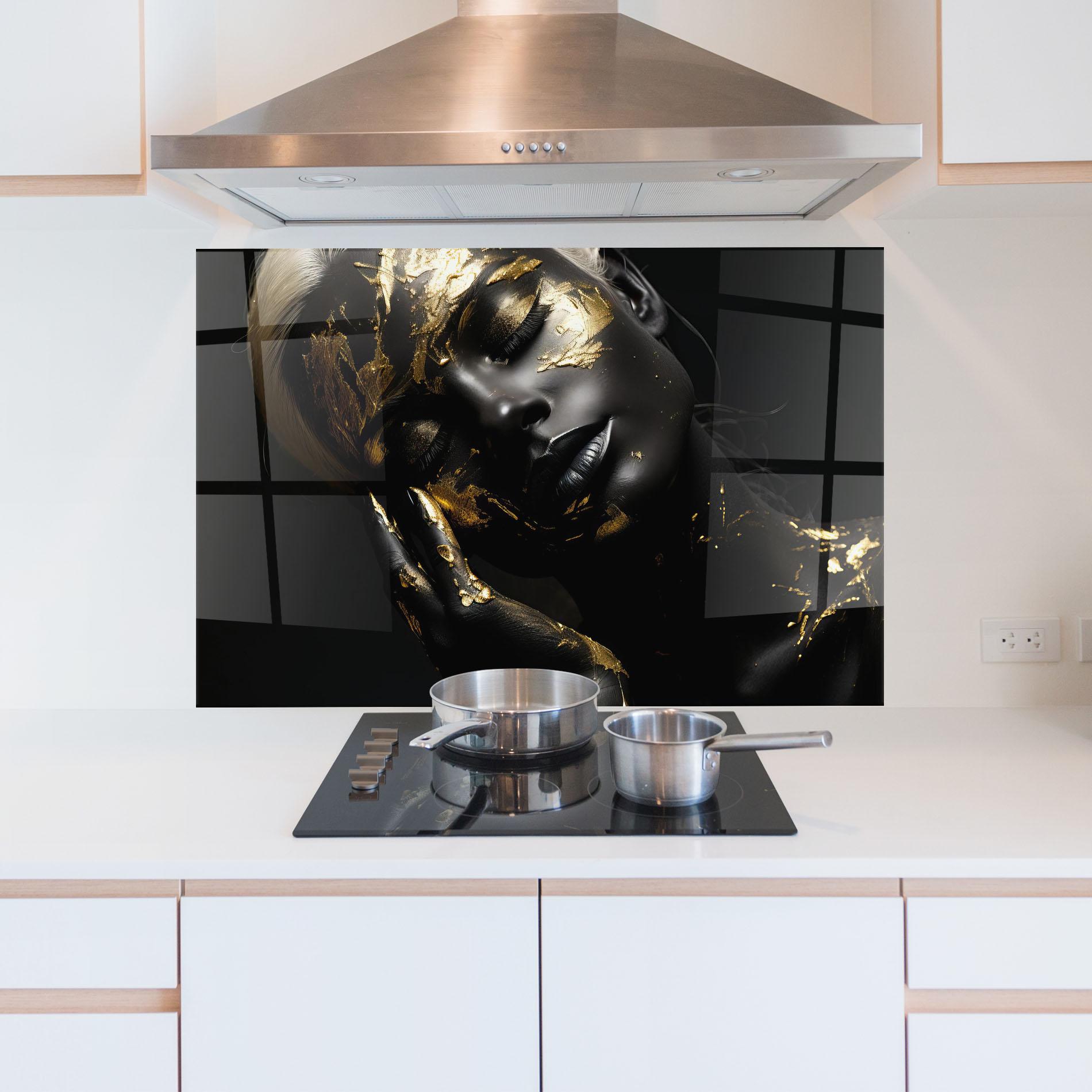 Küchenrückwand Glas Gold Makeup On Black mockup 5