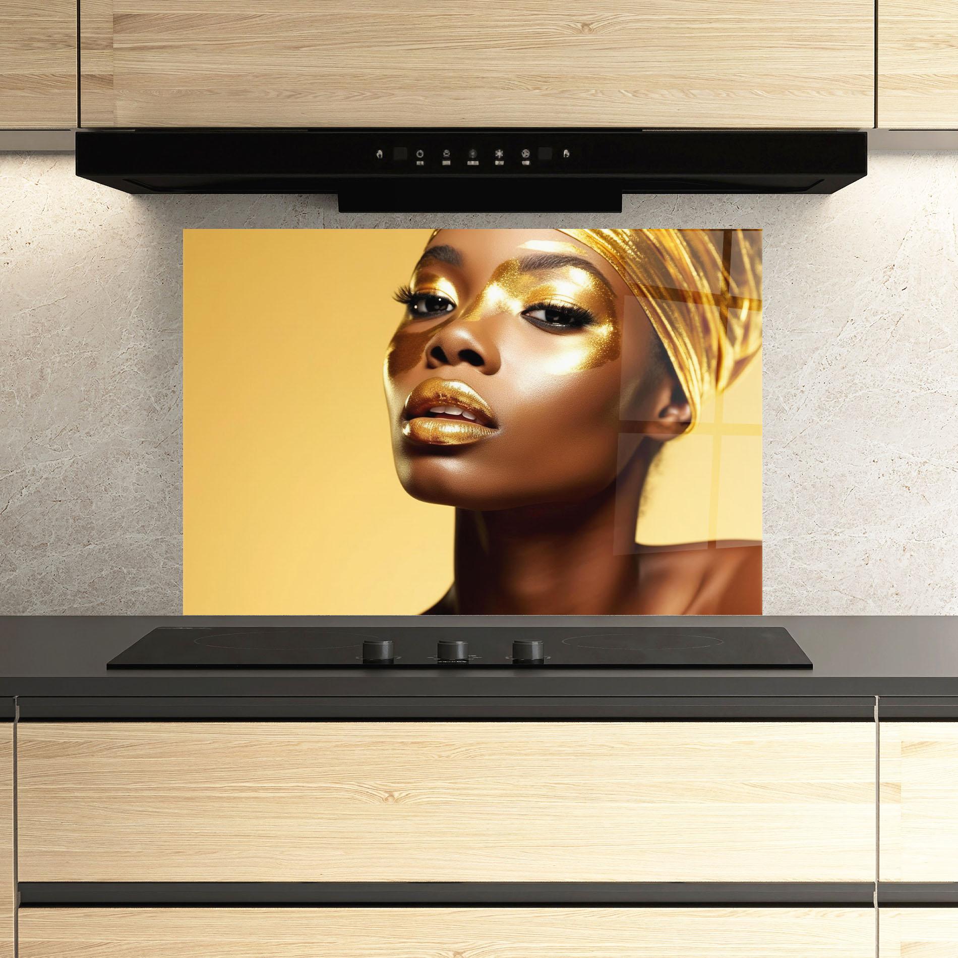 Küchenrückwand Glas Gold Headdress mockup 3