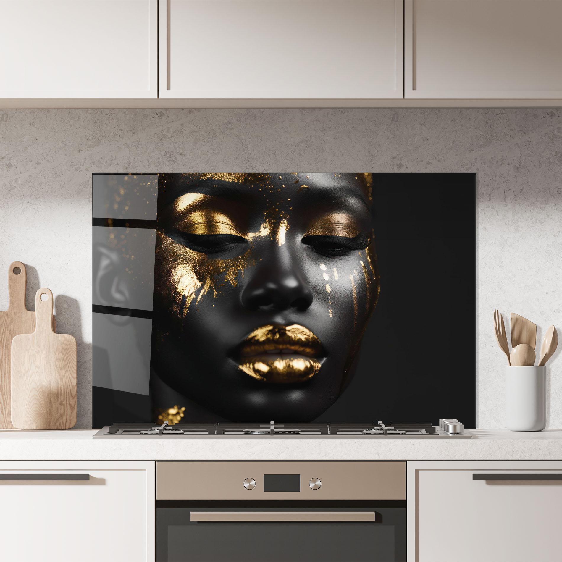 Küchenrückwand Glas Gold Eyes Makeup mockup 7