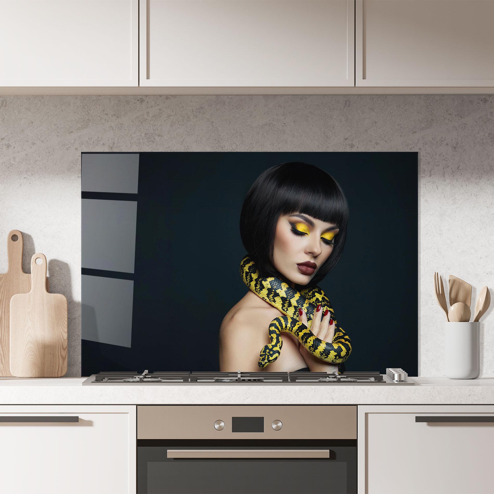 Küchenrückwand Glas Yellow Snake Makeup mockup 7