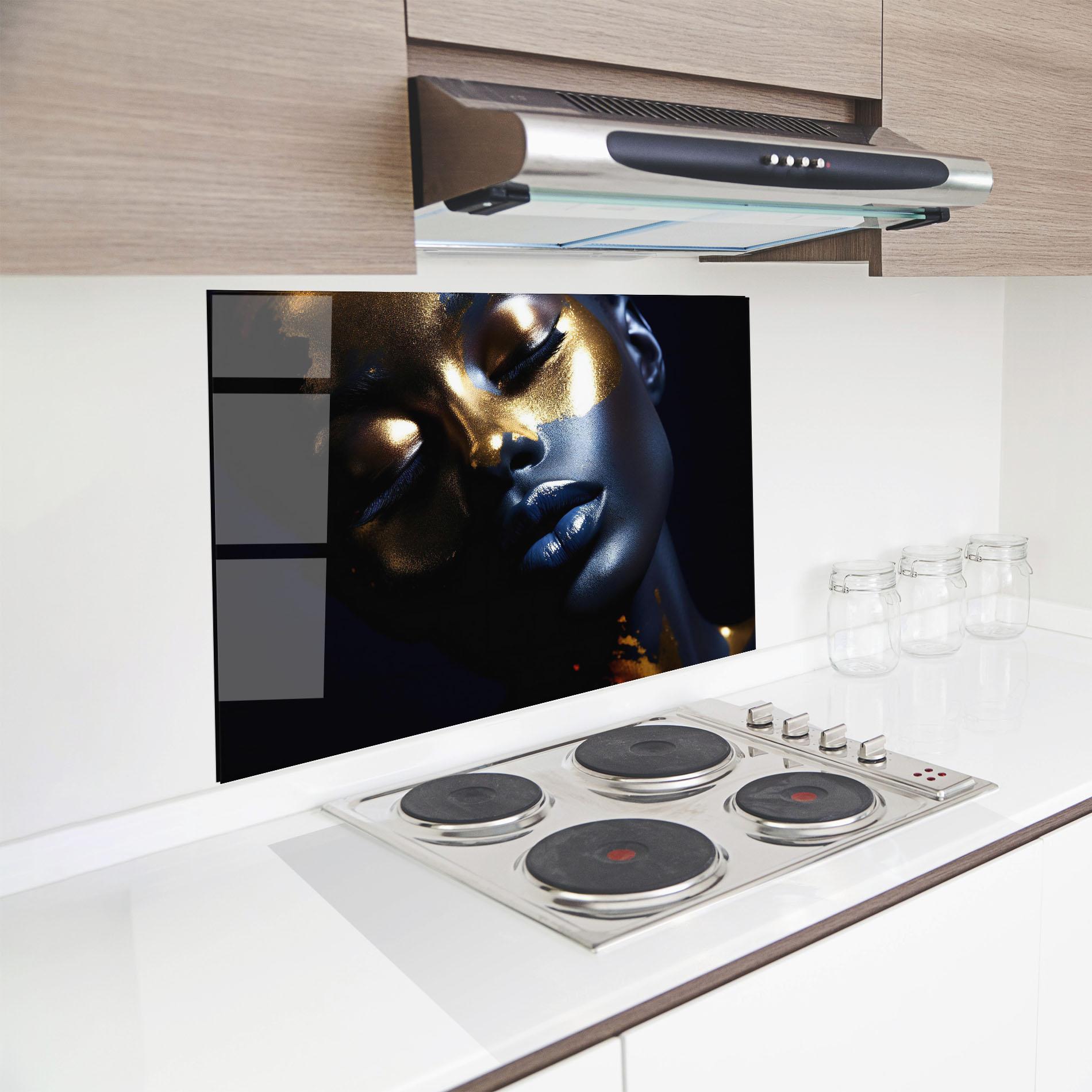 Küchenrückwand Glas Pretty Gold Makeup mockup 8