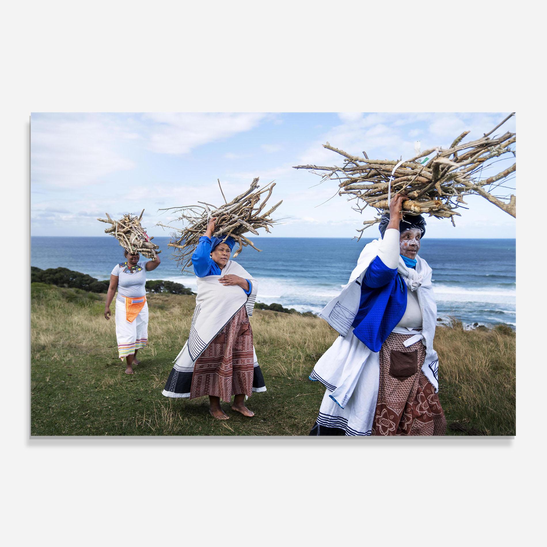 Küchenrückwand Glas Indigenous People mockup 0