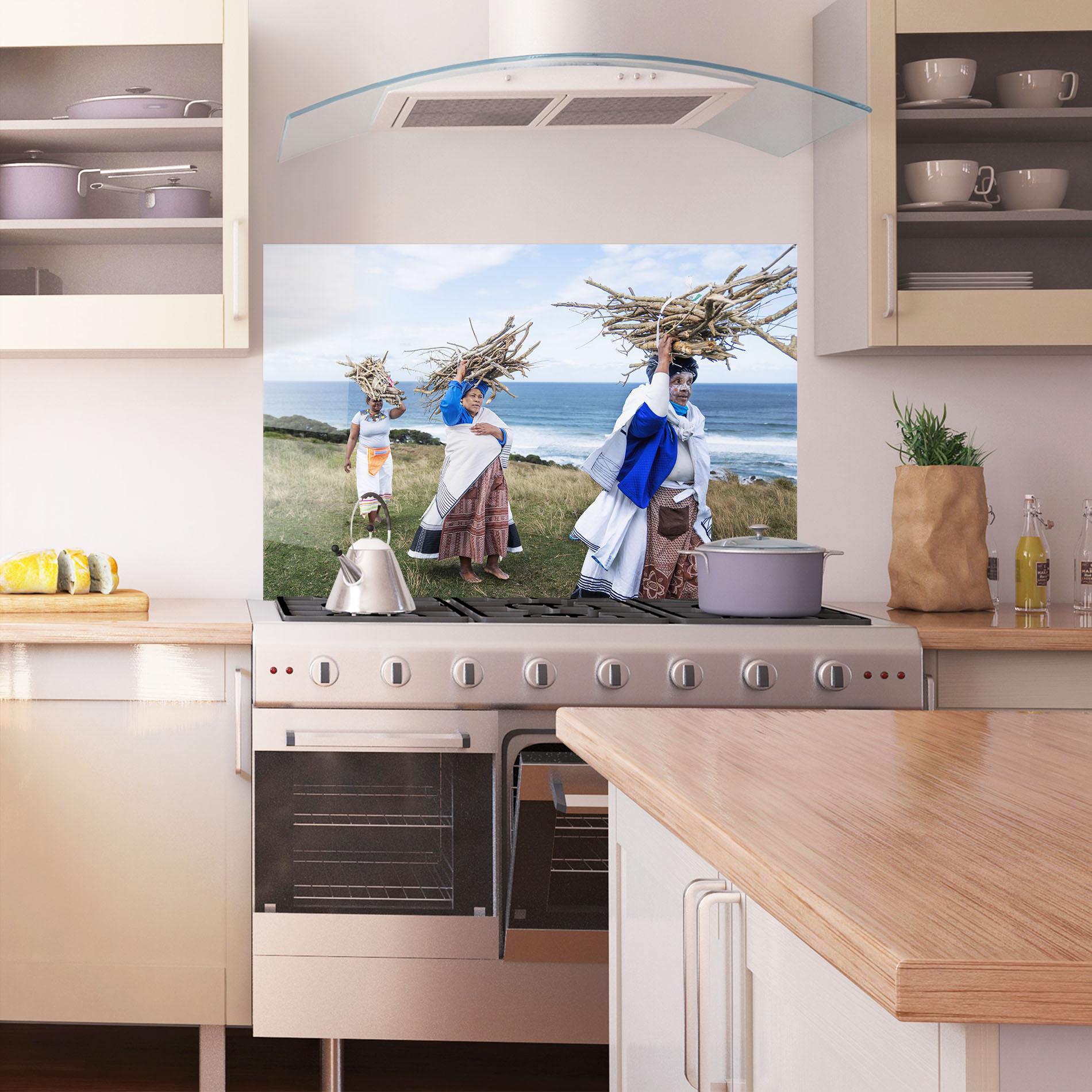 Küchenrückwand Glas Indigenous People mockup 1