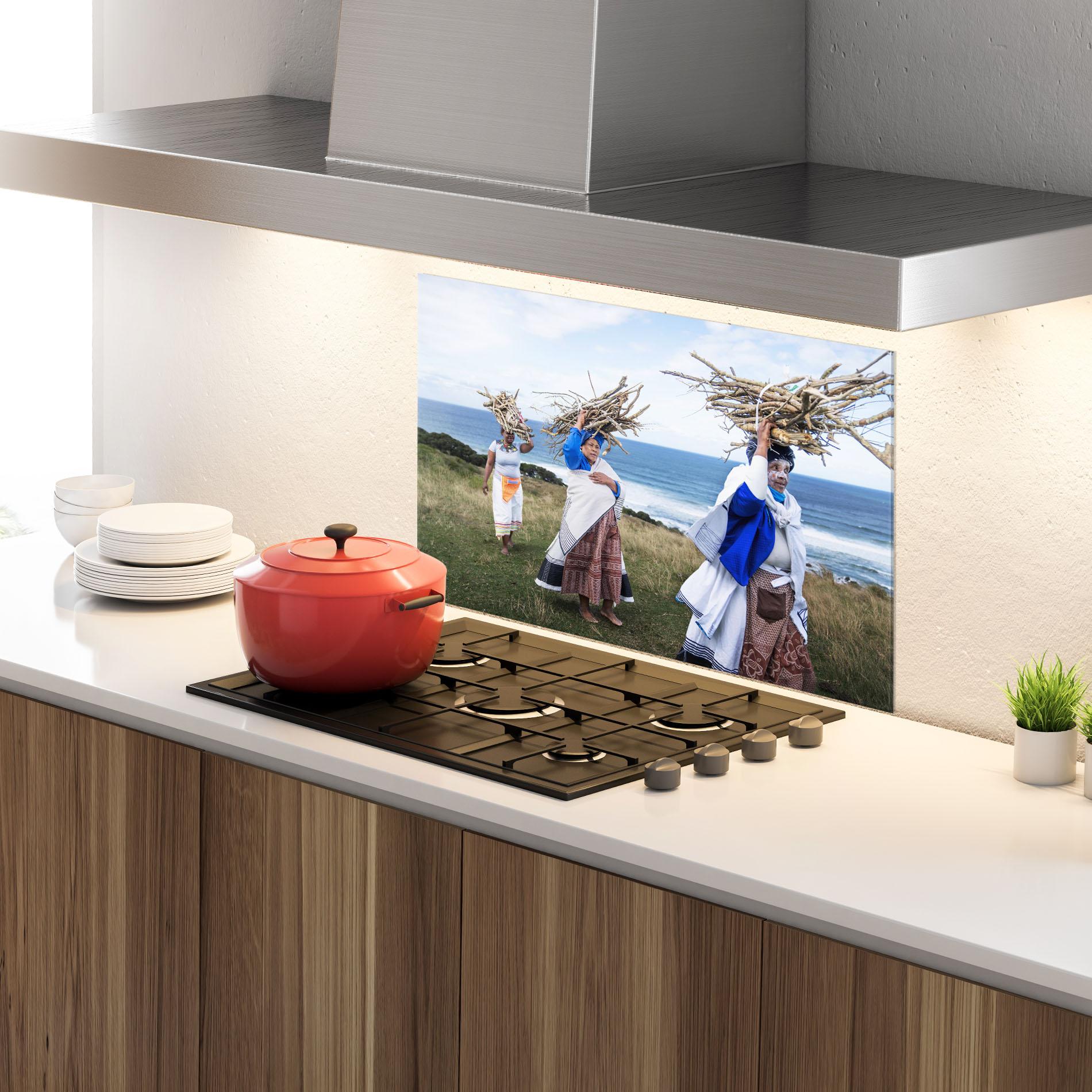 Küchenrückwand Glas Indigenous People mockup 4