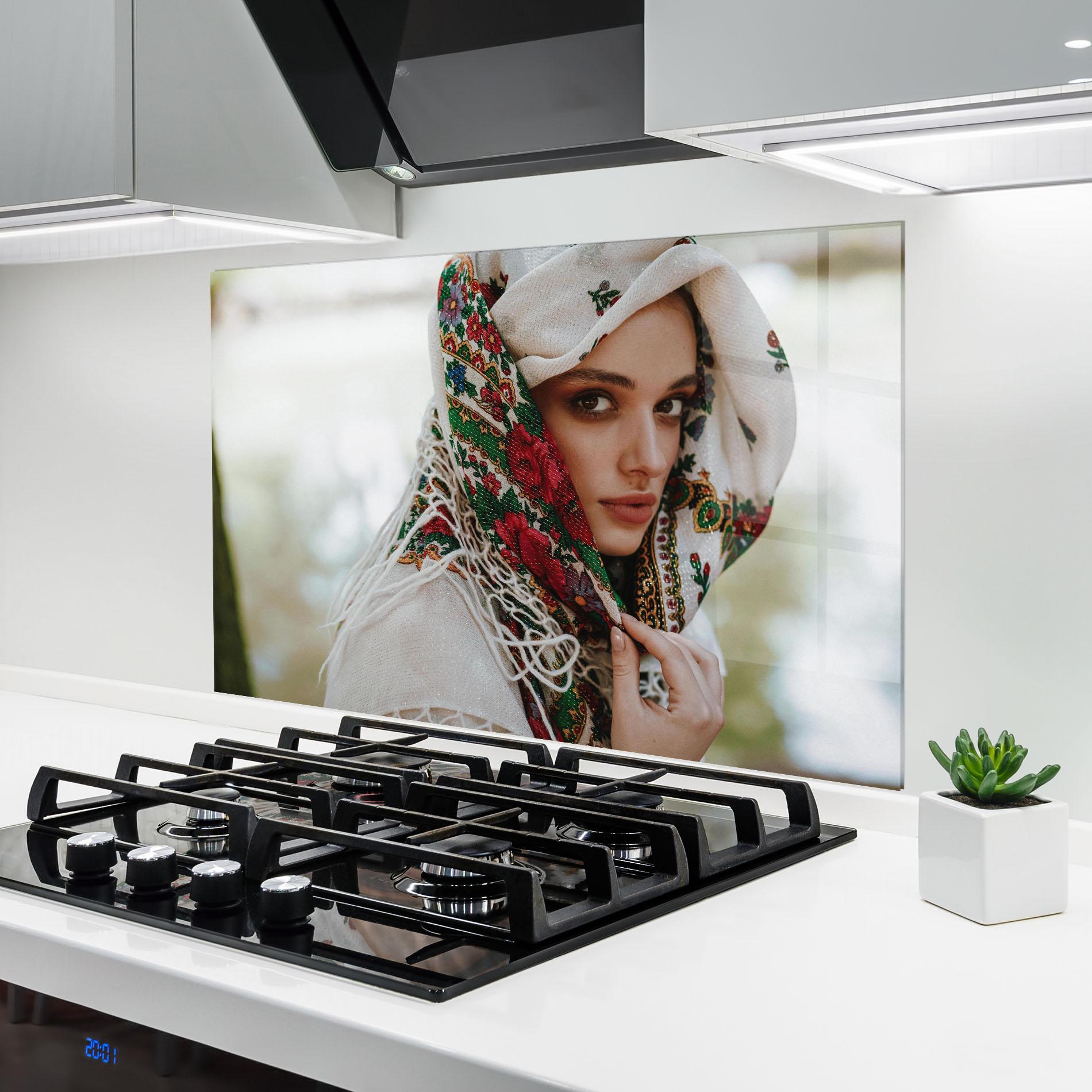 Küchenrückwand Glas Ukrainian Embroidered Dress mockup 6
