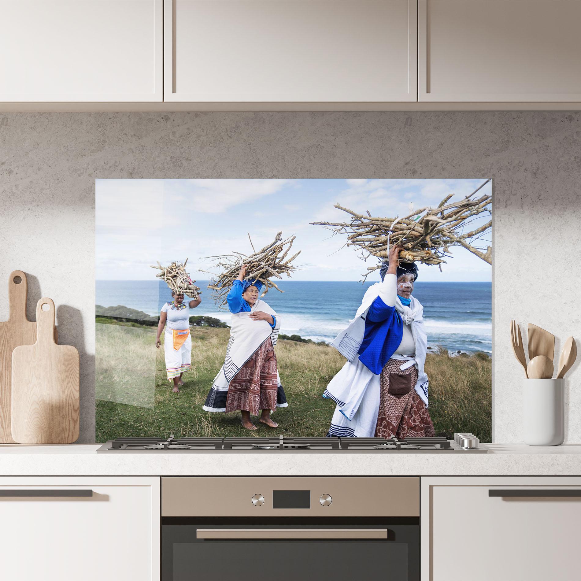 Küchenrückwand Glas Indigenous People mockup 7