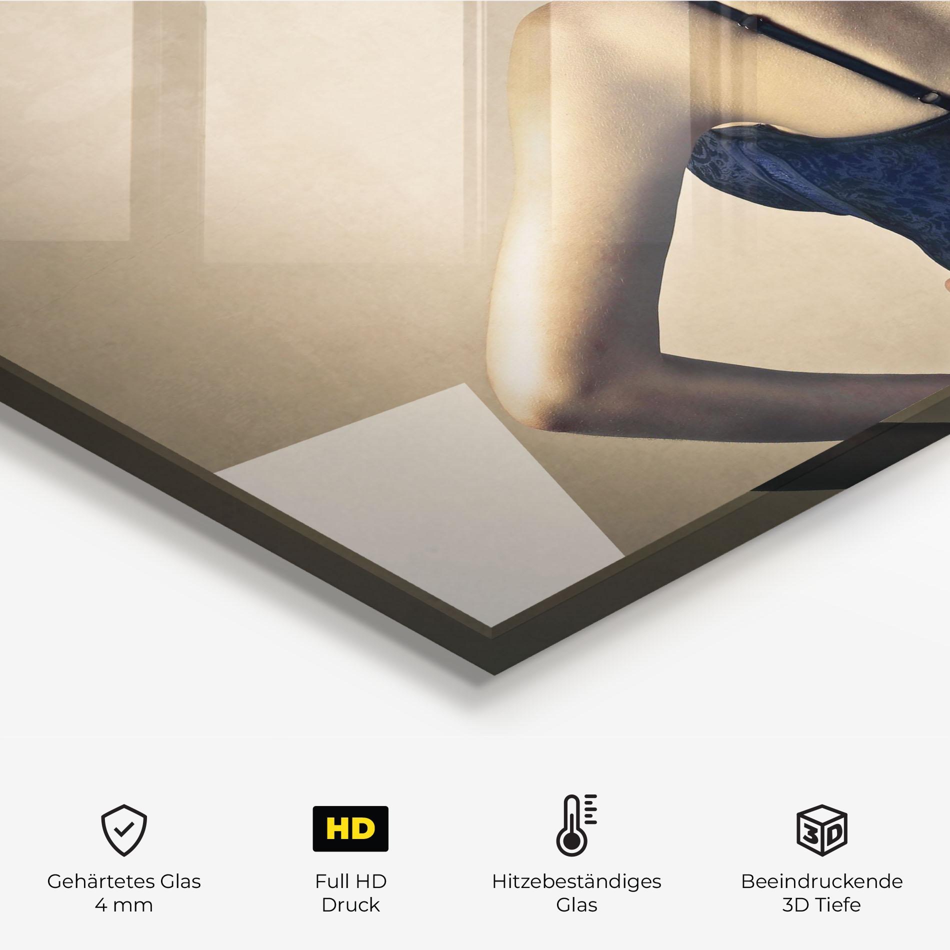 Küchenrückwand Glas Pin Up Girl mockup 2