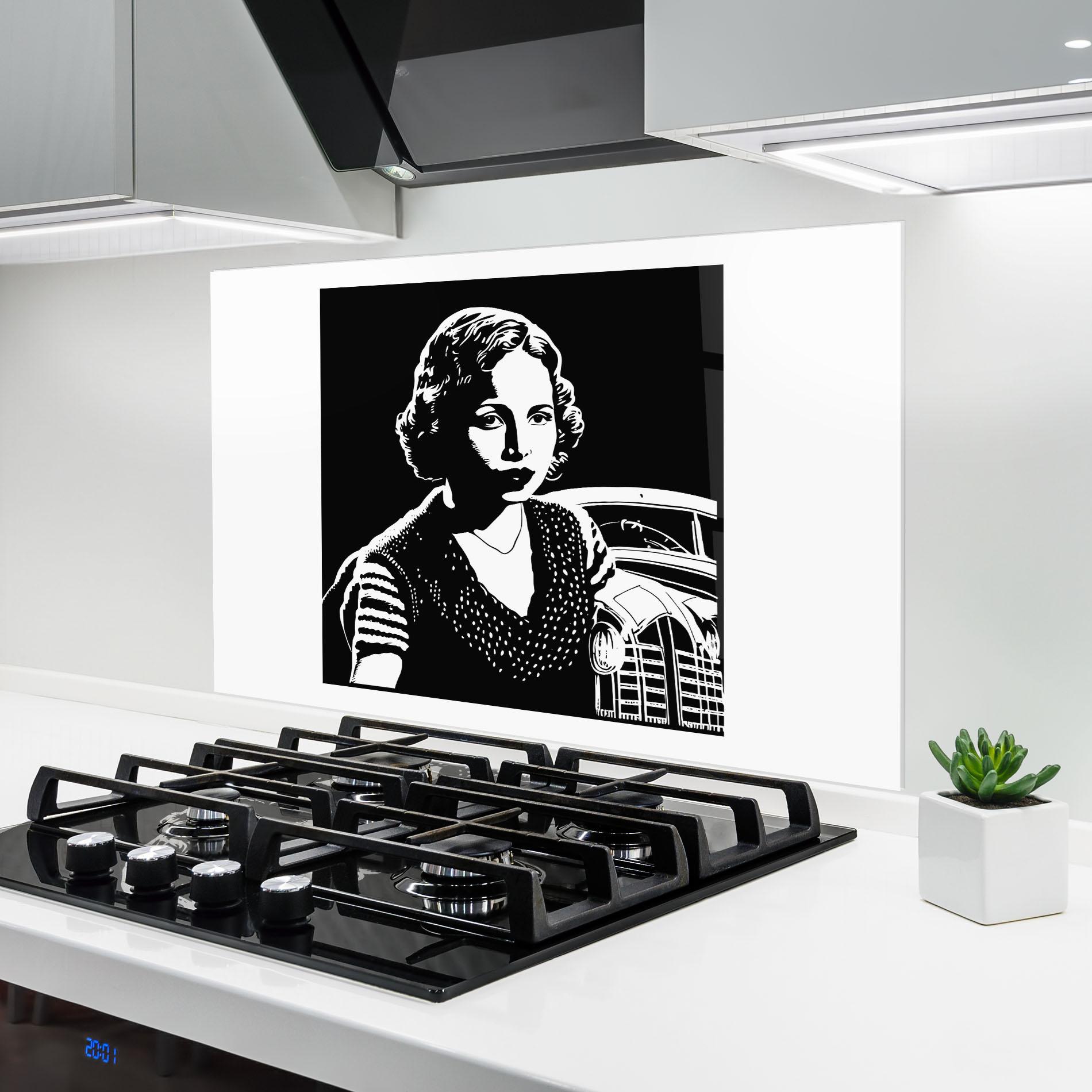 Küchenrückwand Glas Retro Woman mockup 6