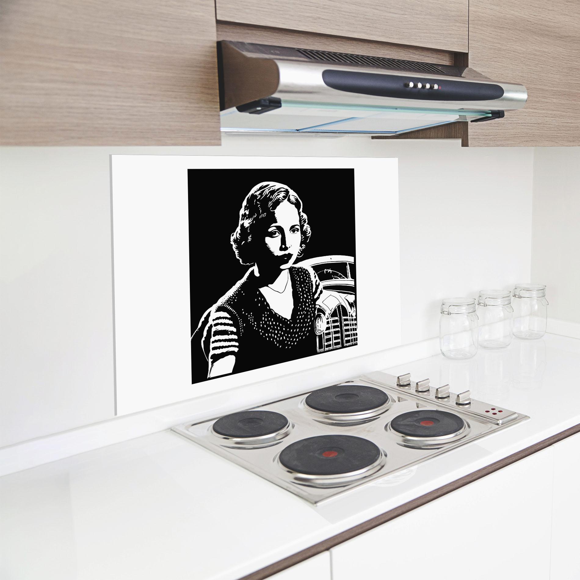 Küchenrückwand Glas Retro Woman mockup 8