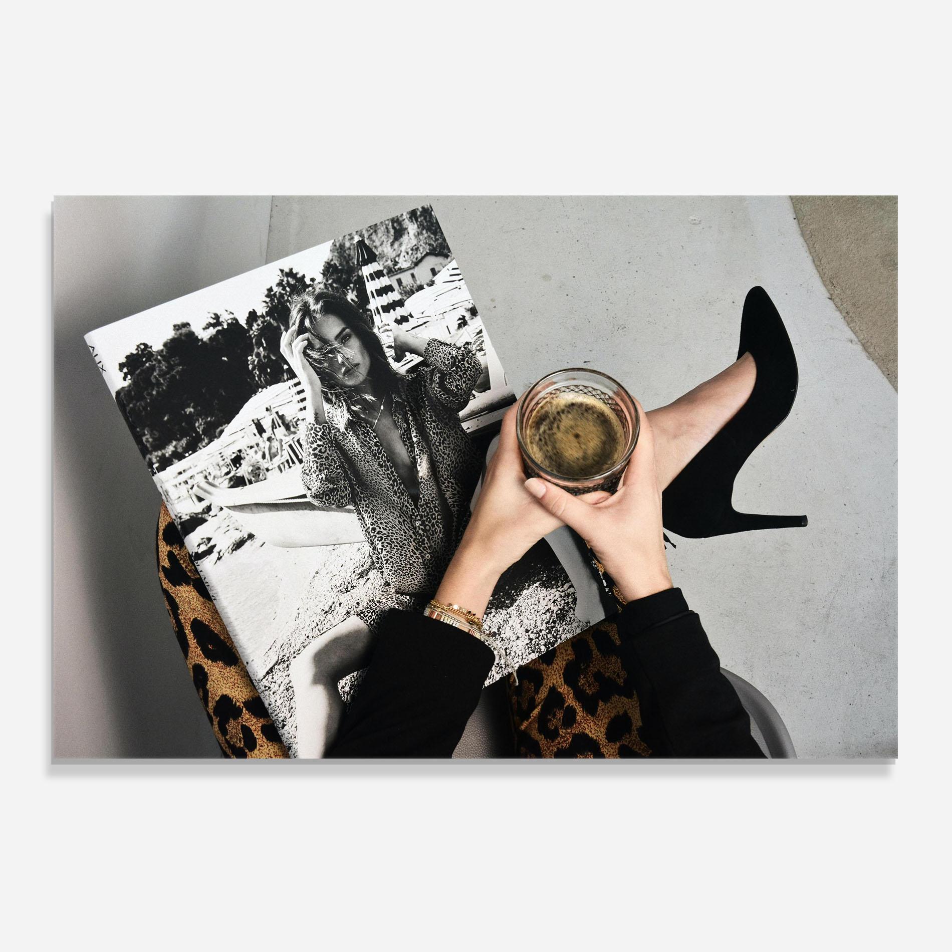 Küchenrückwand Glas Black Shoes Holding Coffee mockup 0