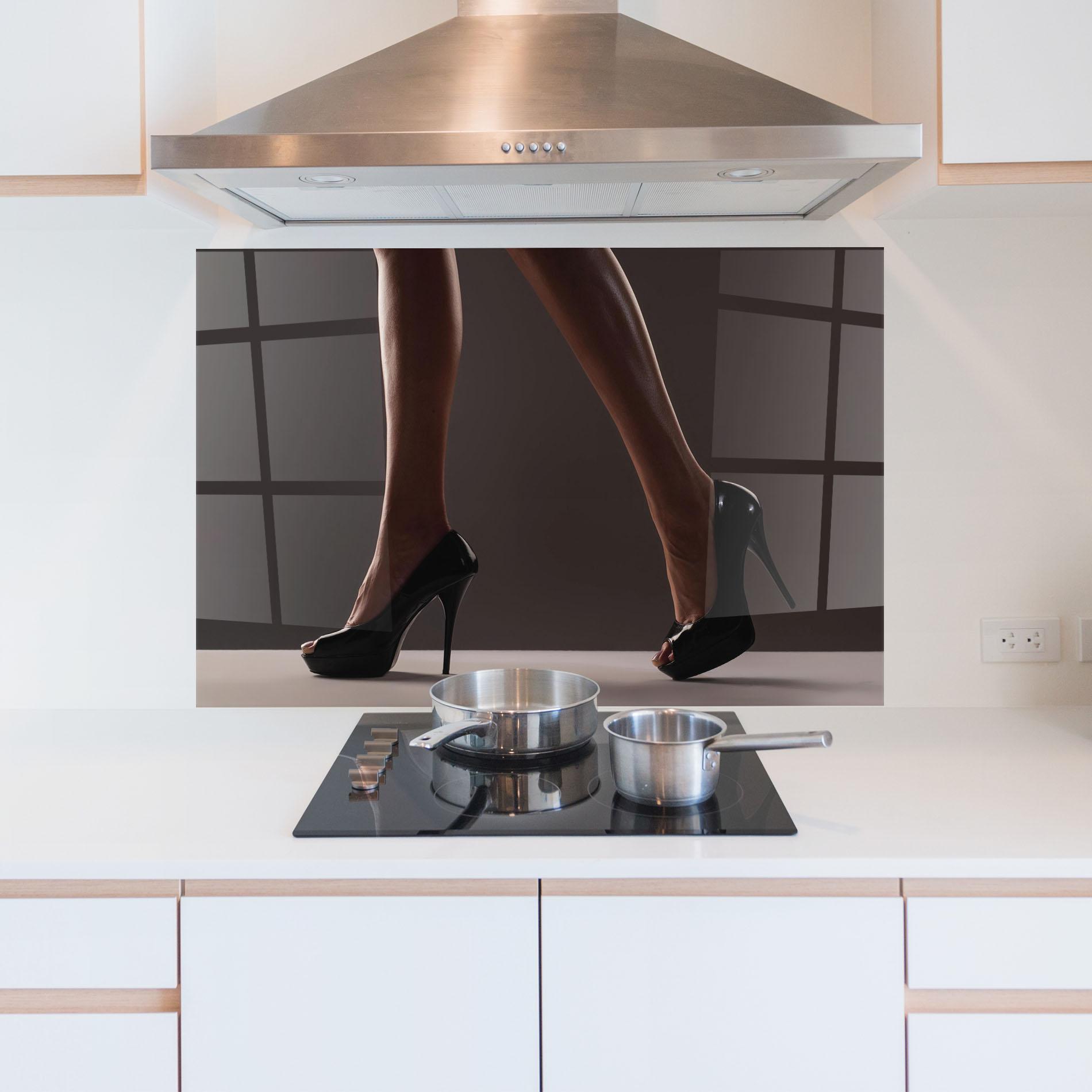 Küchenrückwand Glas Black High Heels mockup 5
