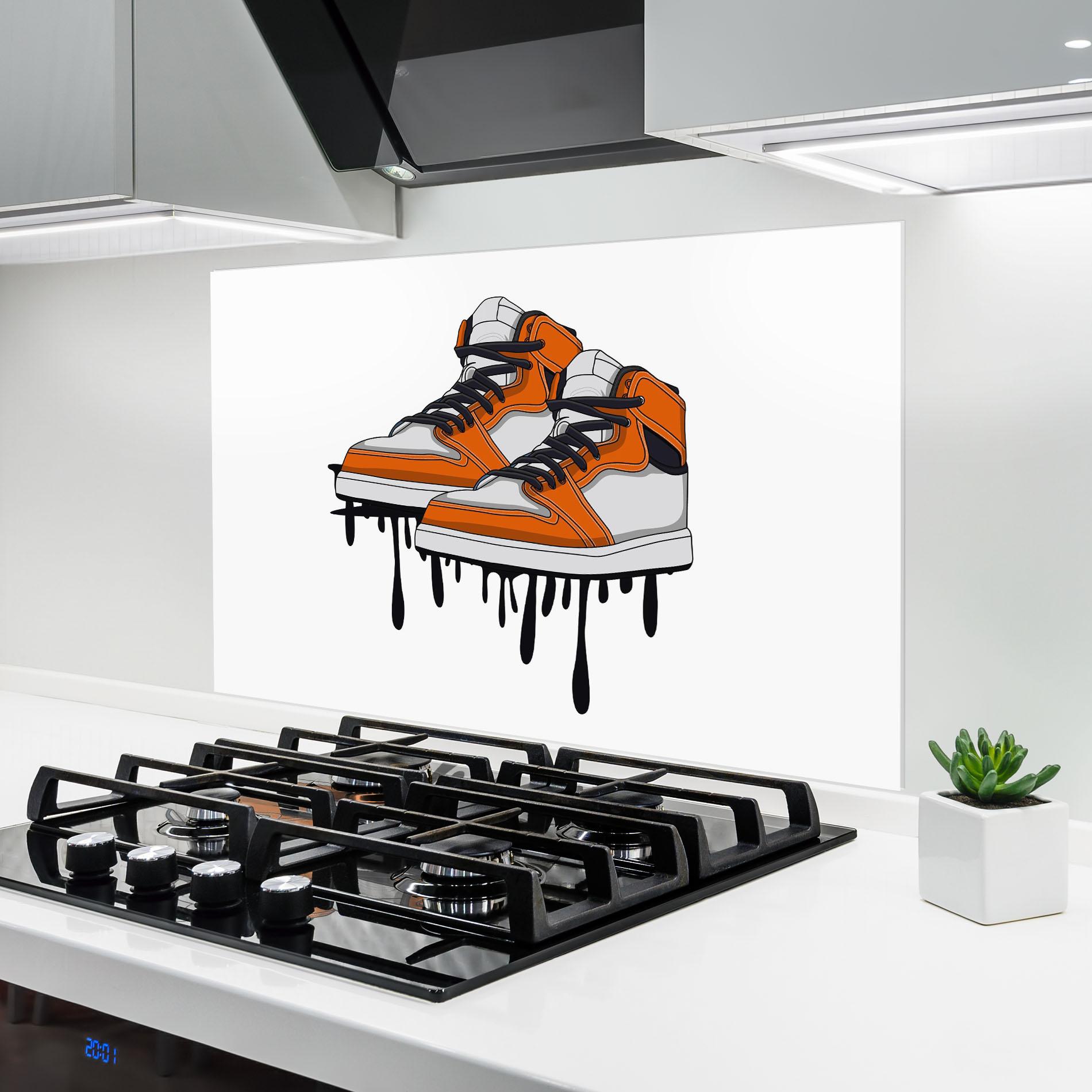 Küchenrückwand Glas Black Liquid Shoe mockup 6