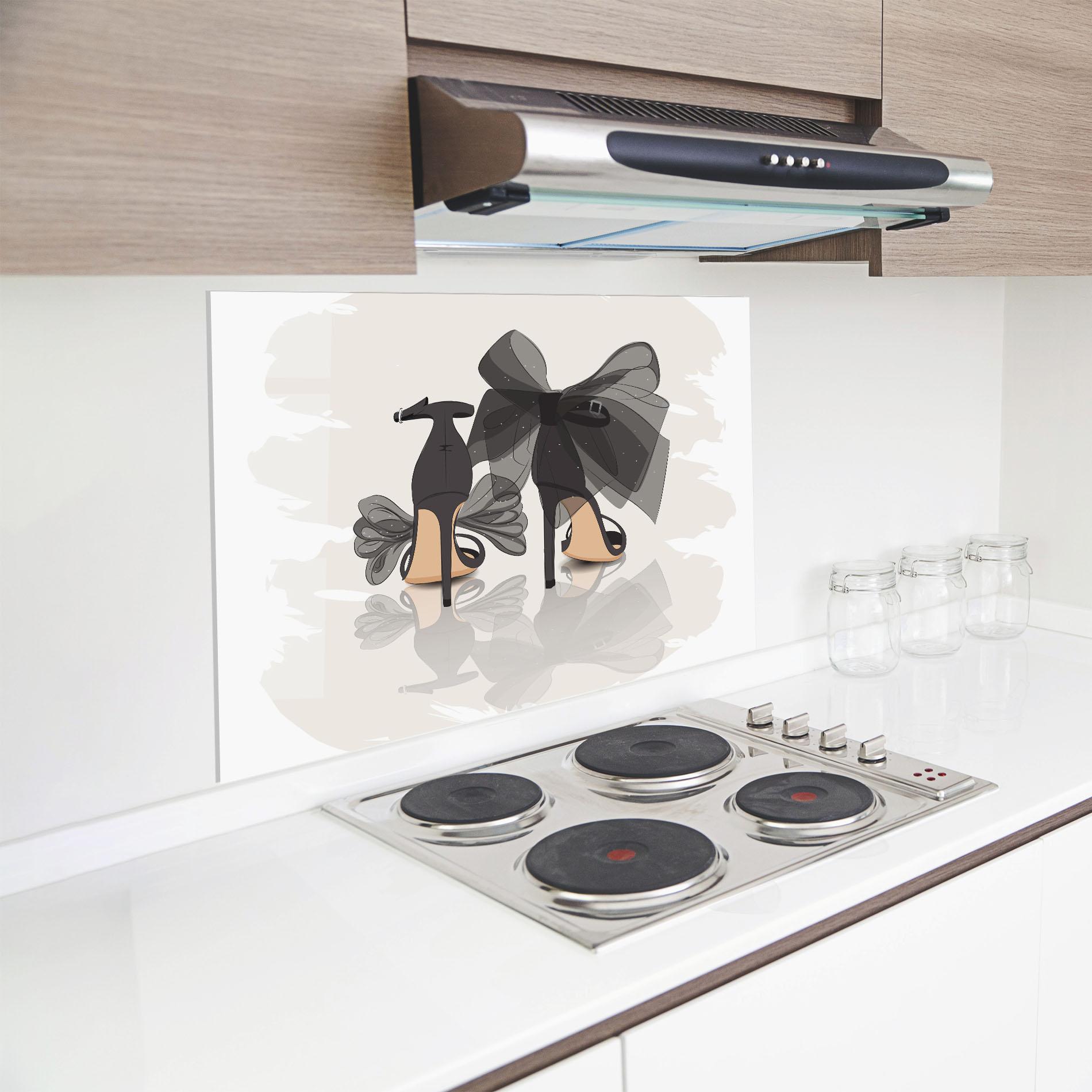Küchenrückwand Glas Black Bow Heels mockup 8