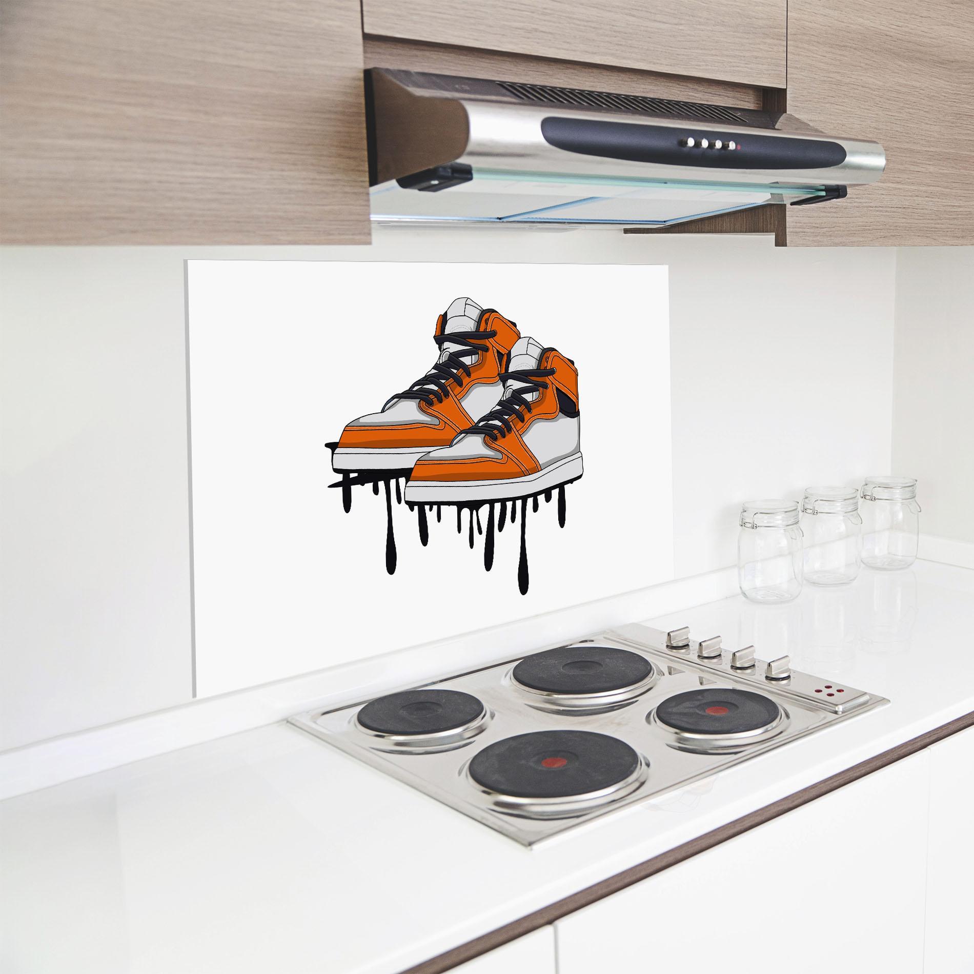 Küchenrückwand Glas Black Liquid Shoe mockup 8