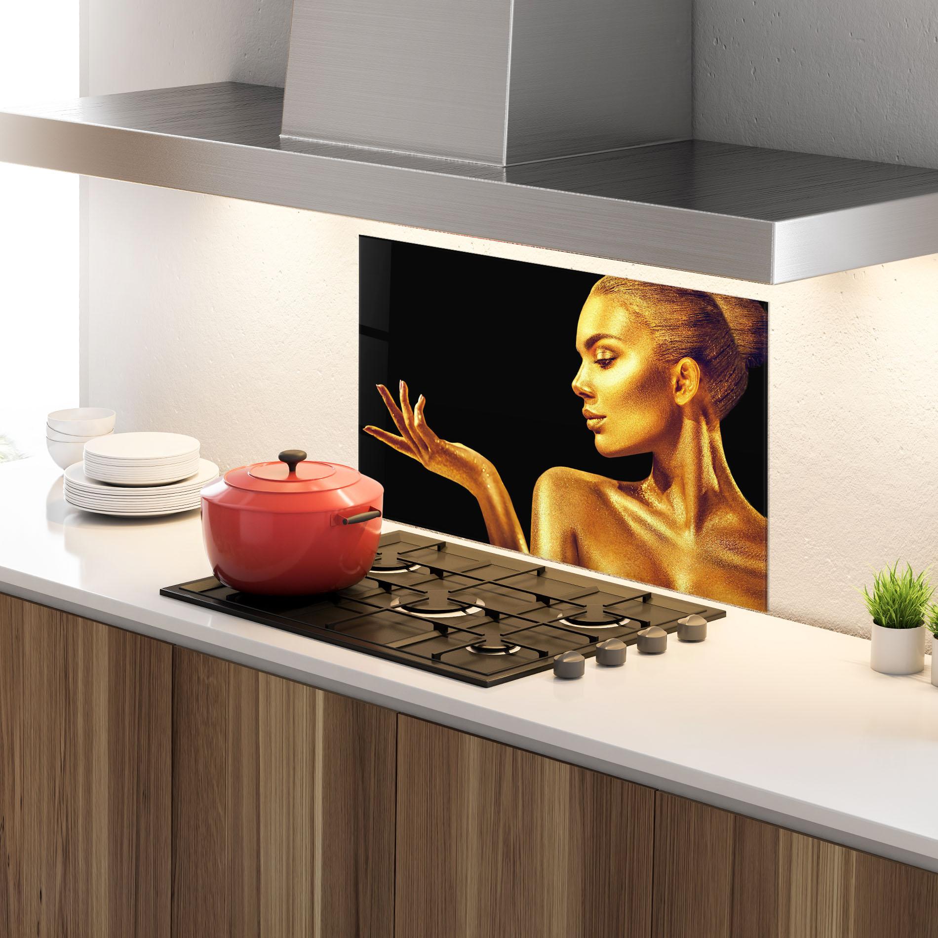 Küchenrückwand Glas Golden Glamour mockup 4