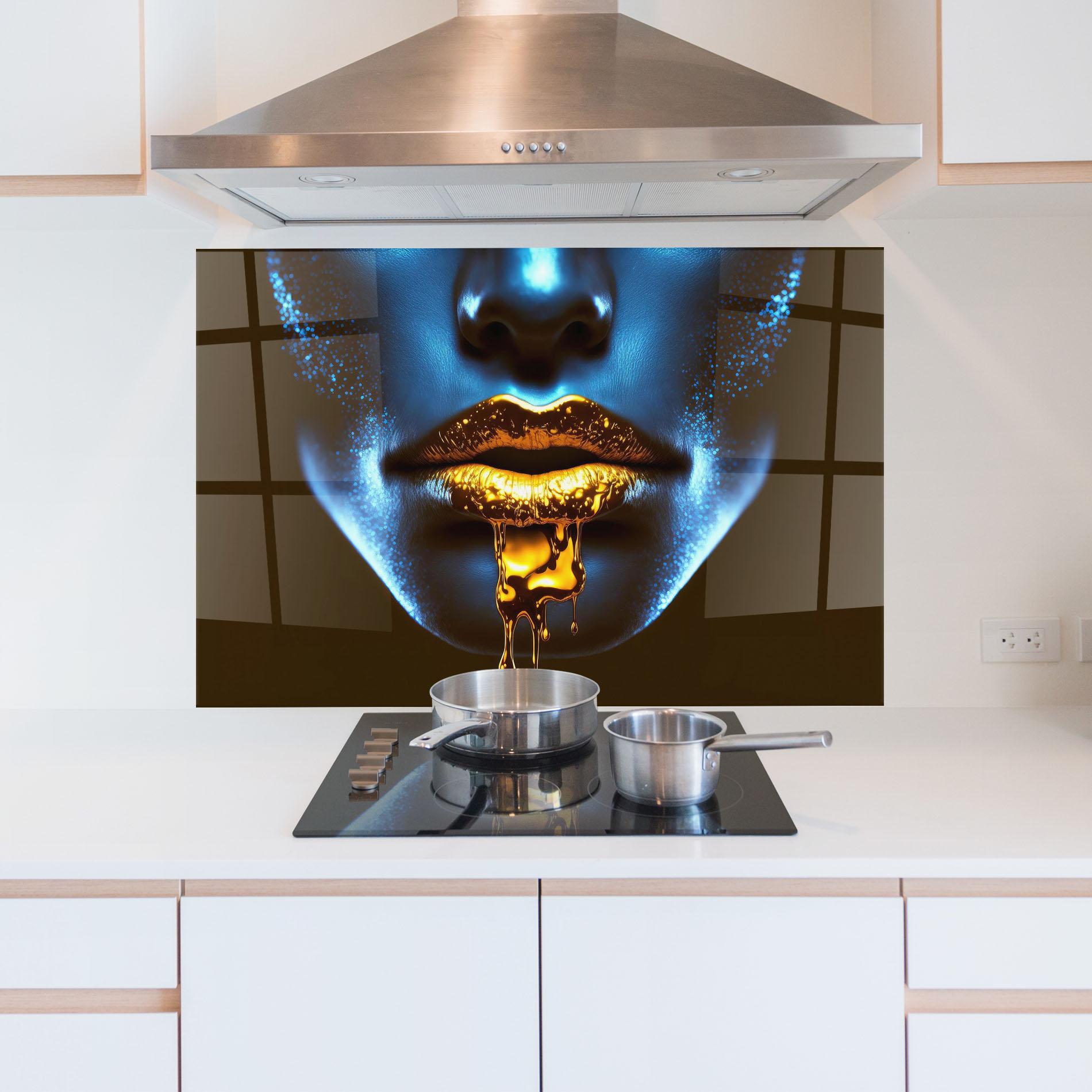 Küchenrückwand Glas Blue Gold Lips mockup 5