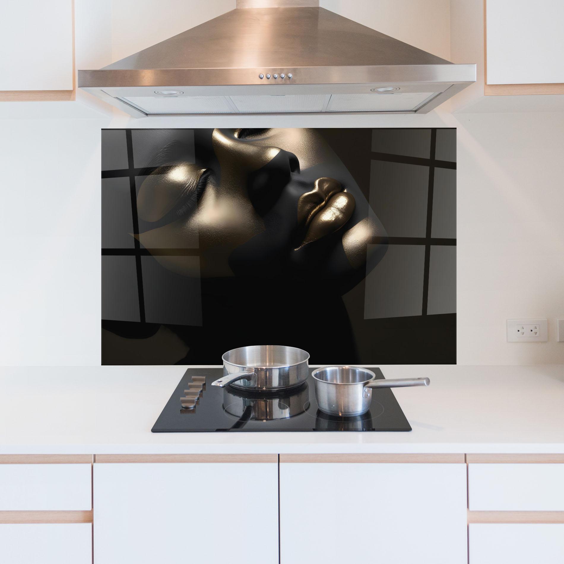 Küchenrückwand Glas Dark Gold Face mockup 5