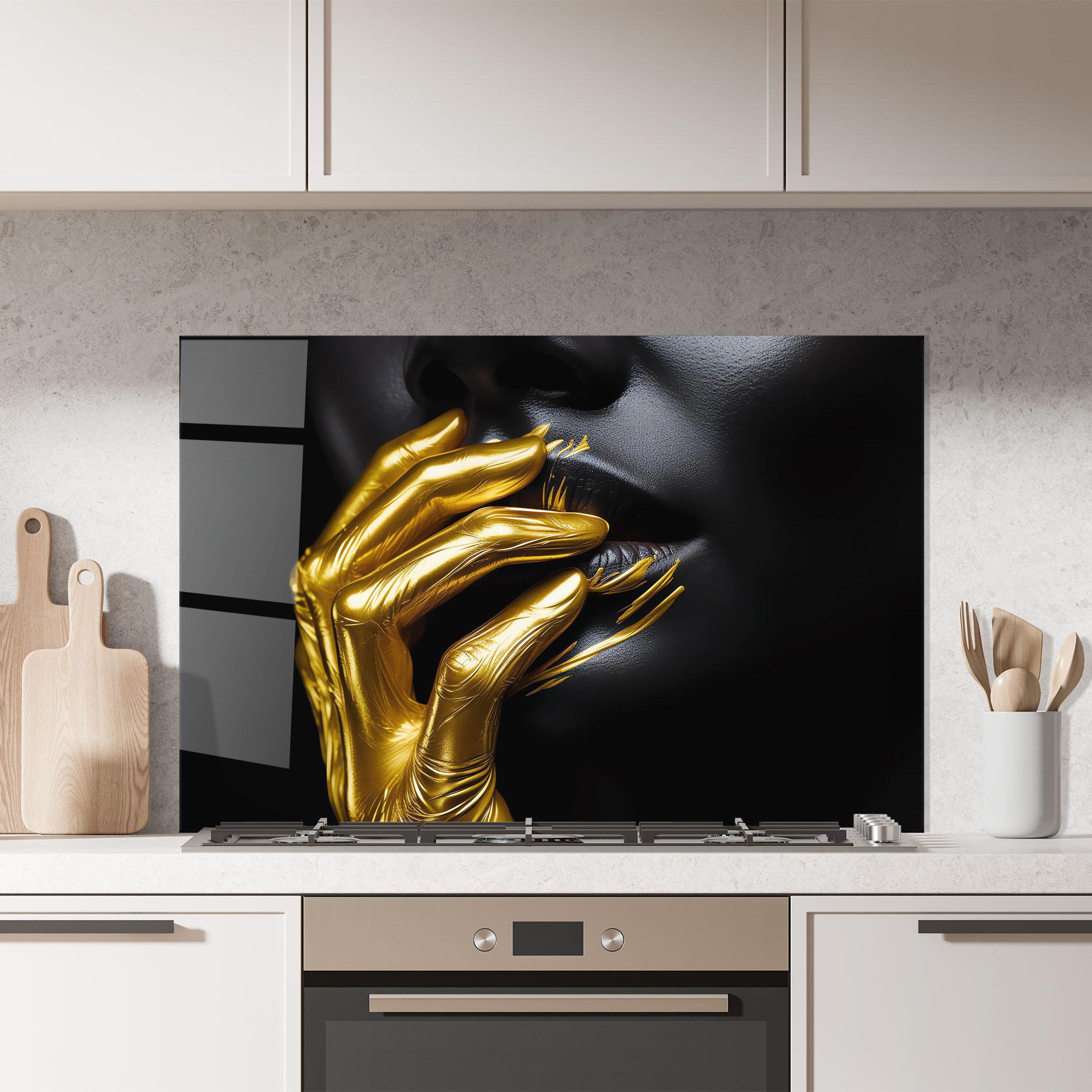 Küchenrückwand Glas Gold Small Hand mockup 7