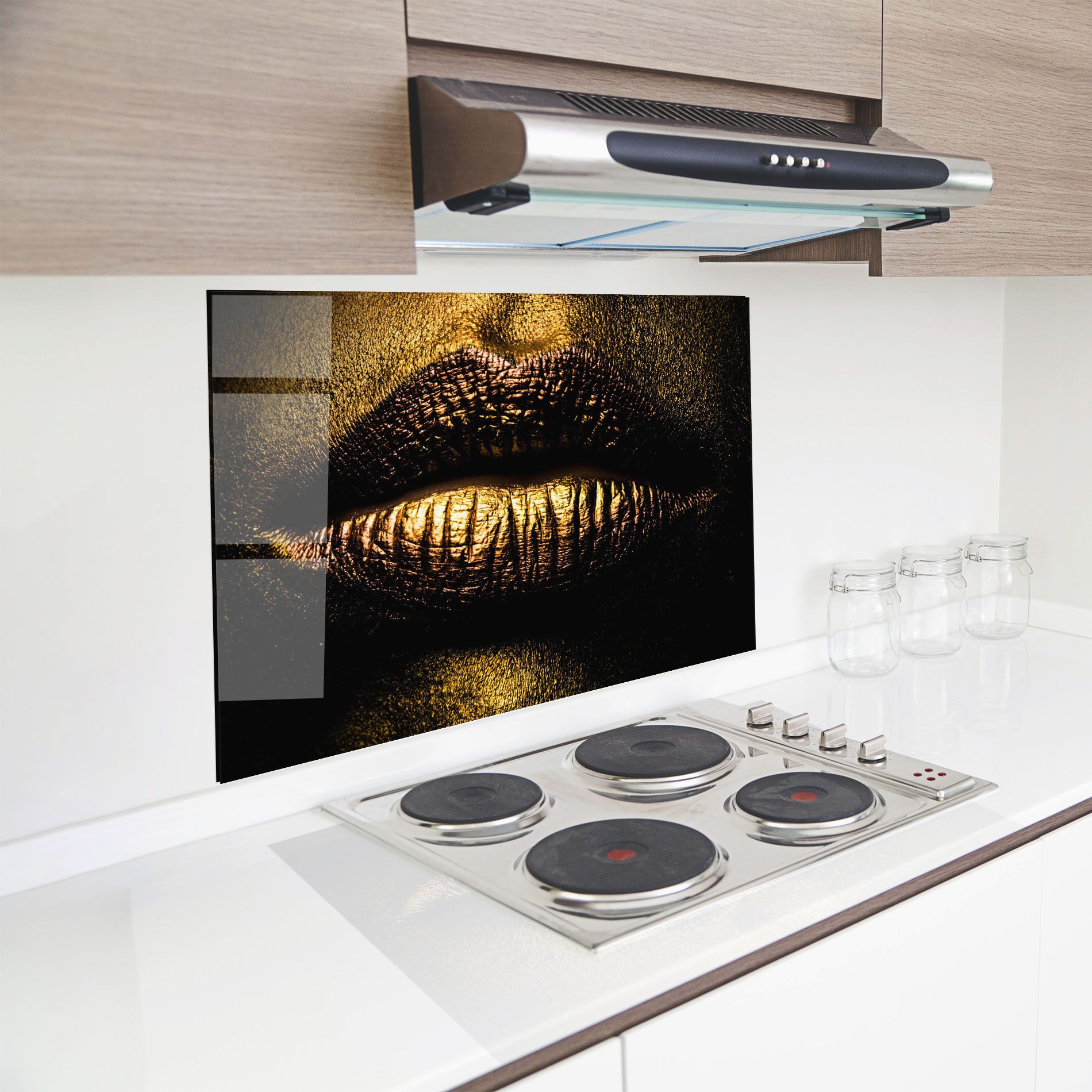 Gold Metal Lips mockup 8