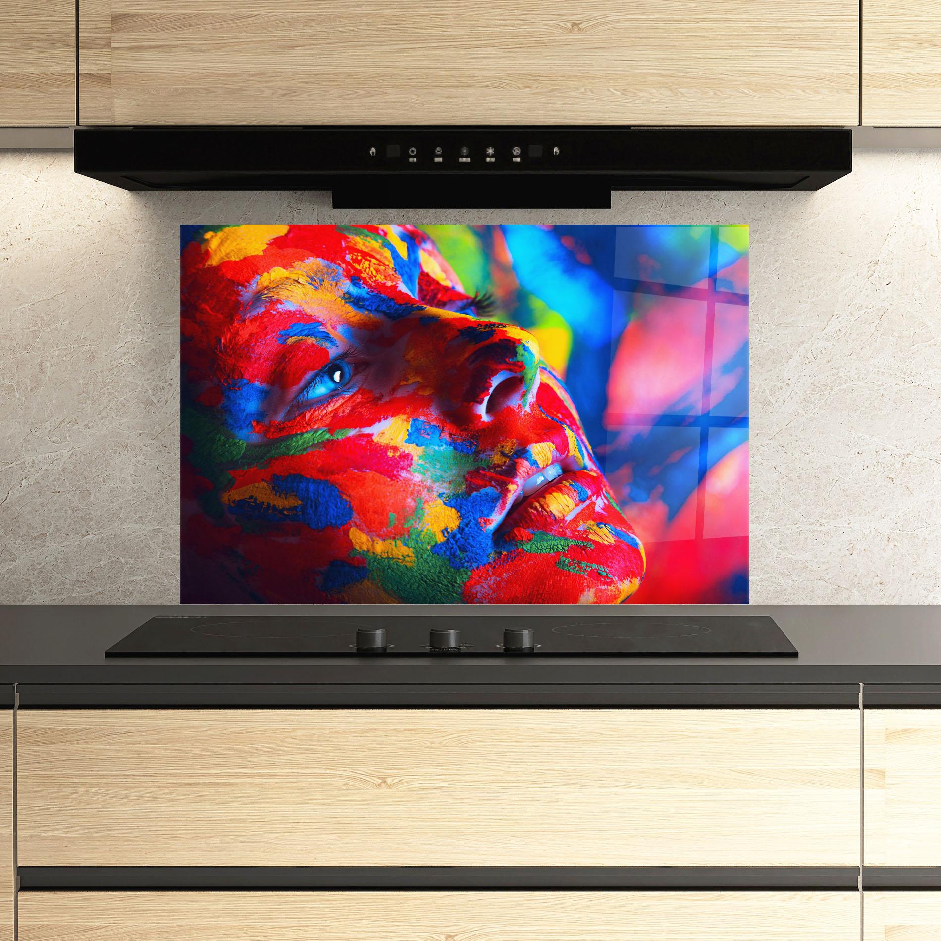 Küchenrückwand Glas Woman Colourful Paint mockup 3
