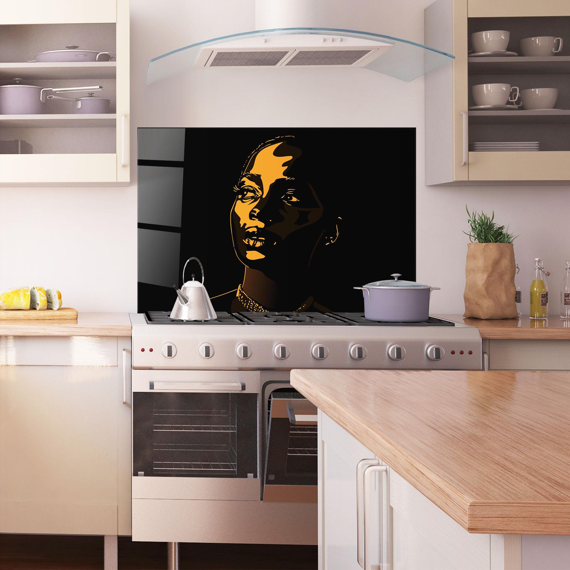 Küchenrückwand Glas African Yellow Light mockup 1