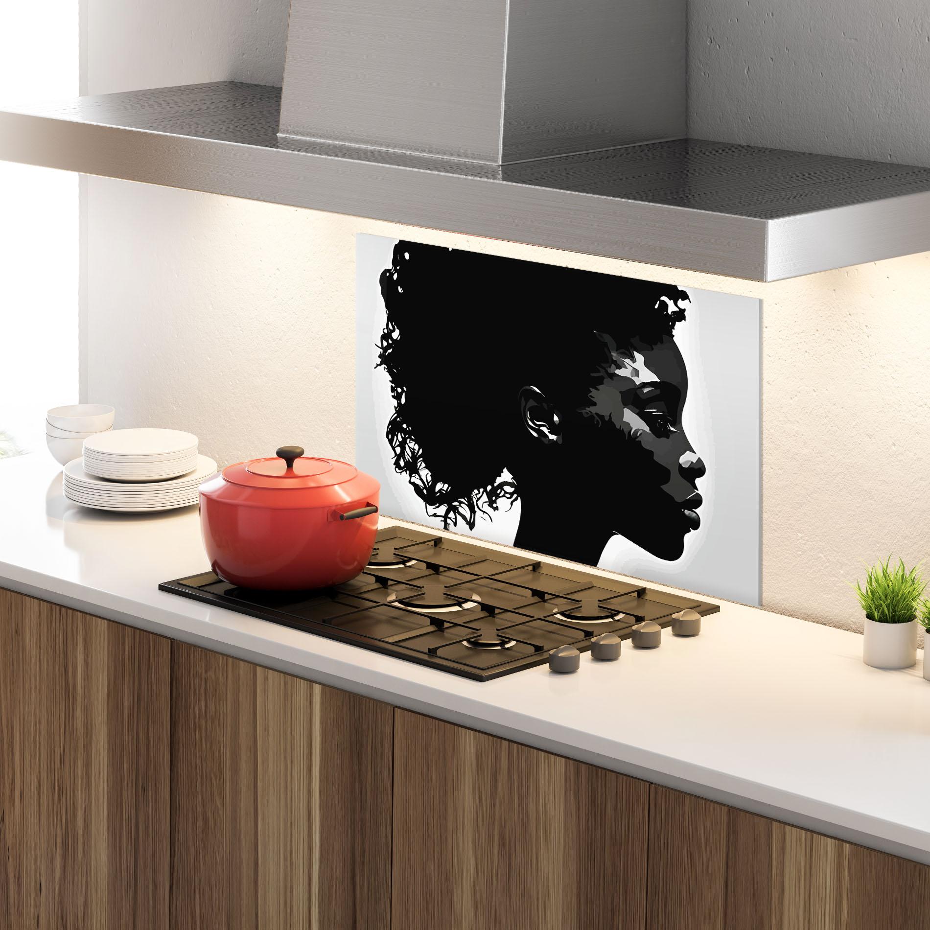 Küchenrückwand Glas Black African Woman mockup 4