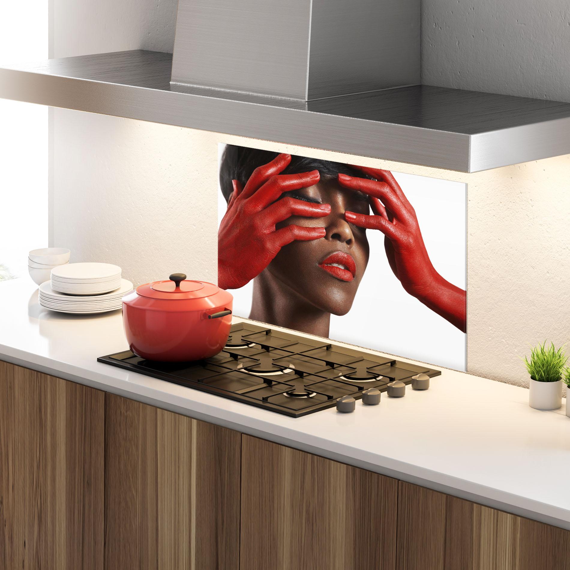 Küchenrückwand Glas Red Hands Woman mockup 4