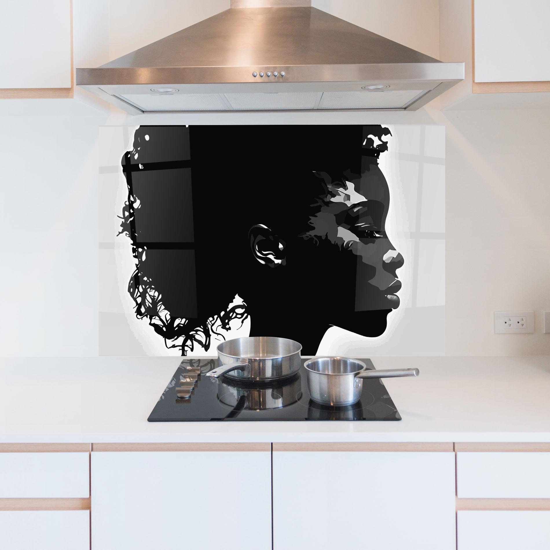 Küchenrückwand Glas Black African Woman mockup 5