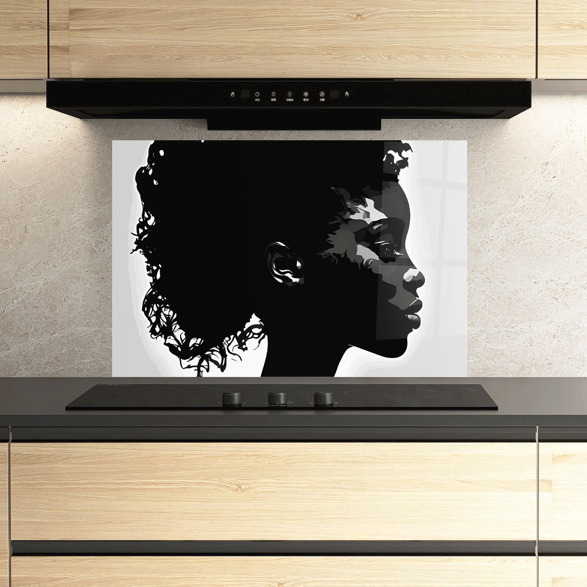 Küchenrückwand Glas Black African Woman mockup 3